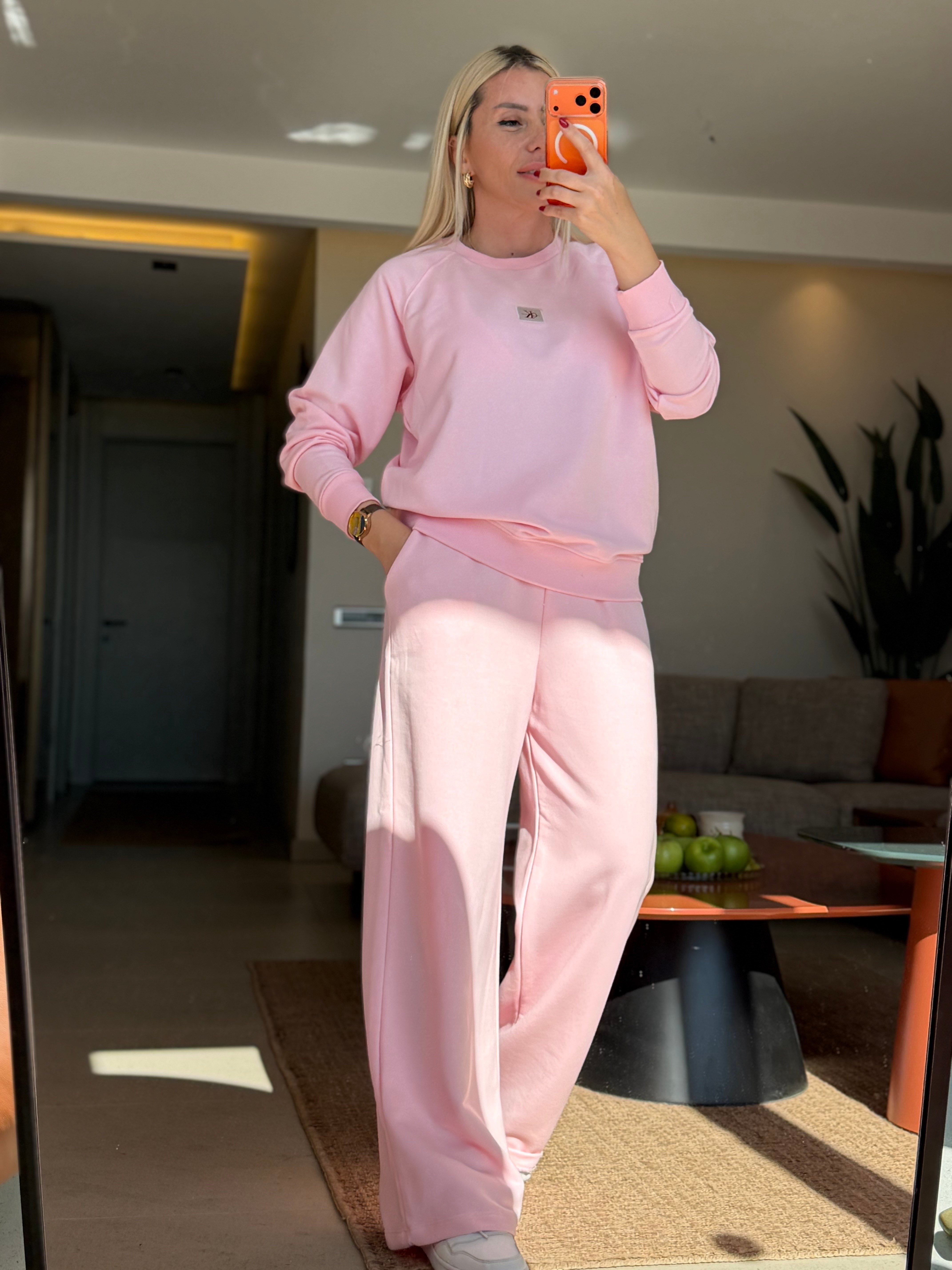 REZİY PEMBE TAKIM