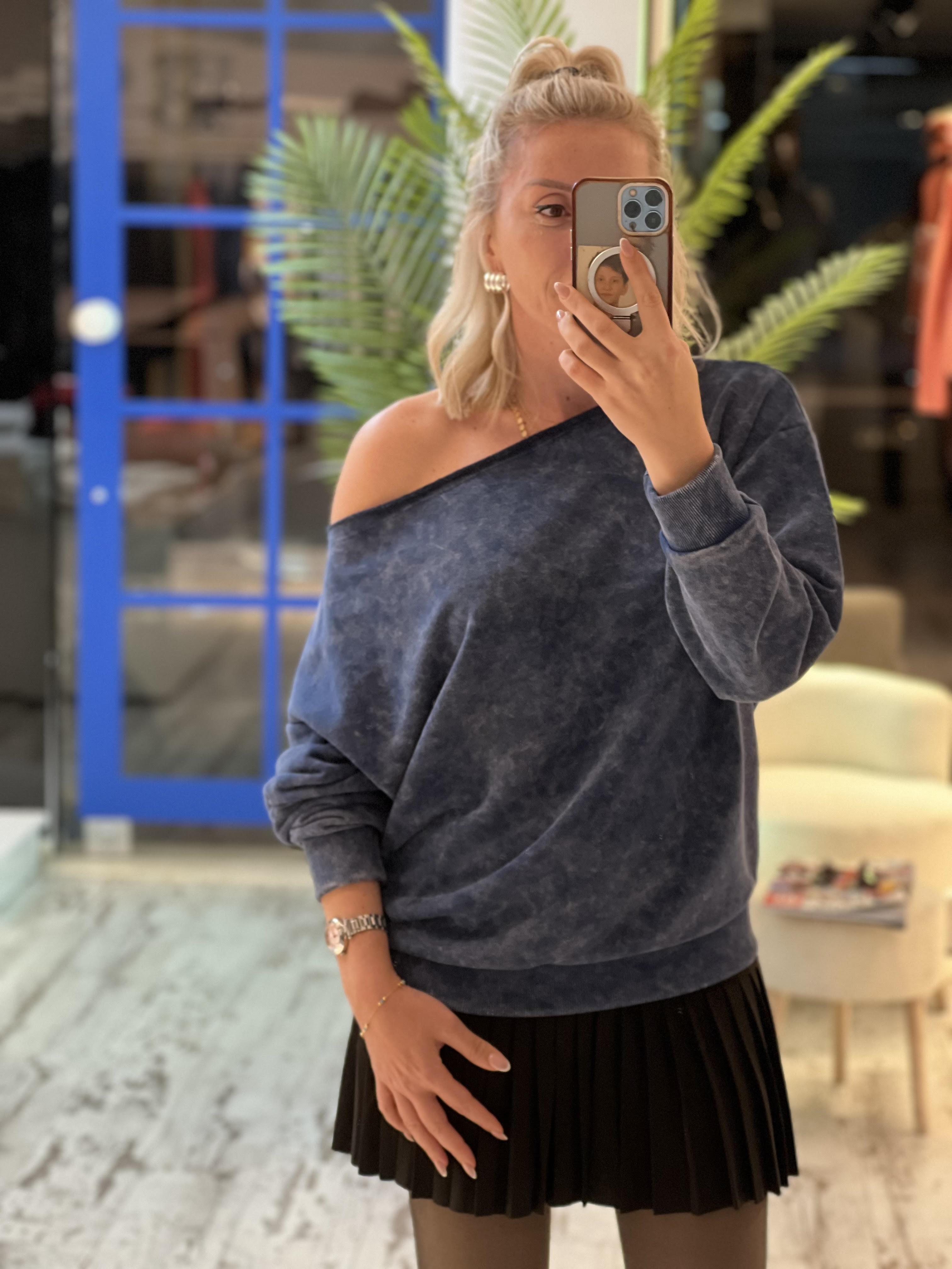 TILL OMUZU DÜŞÜK LACİVERT SWEAT 