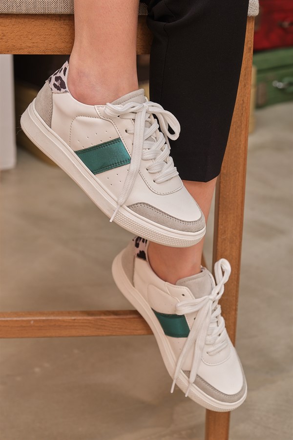 Glans Leopar Detaylı Beyaz Sneakers