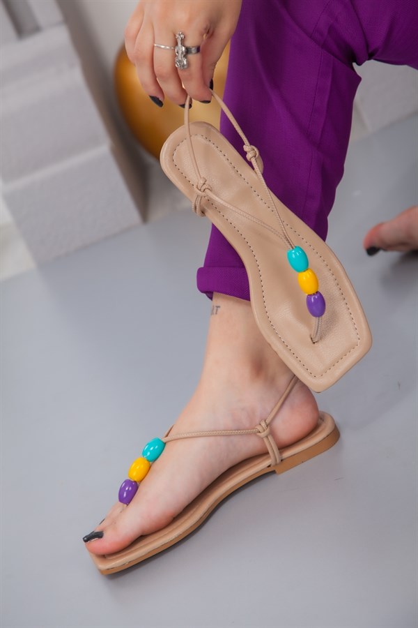 Lone Kadın Parmak Arası Boncuklı Nude Sandalet