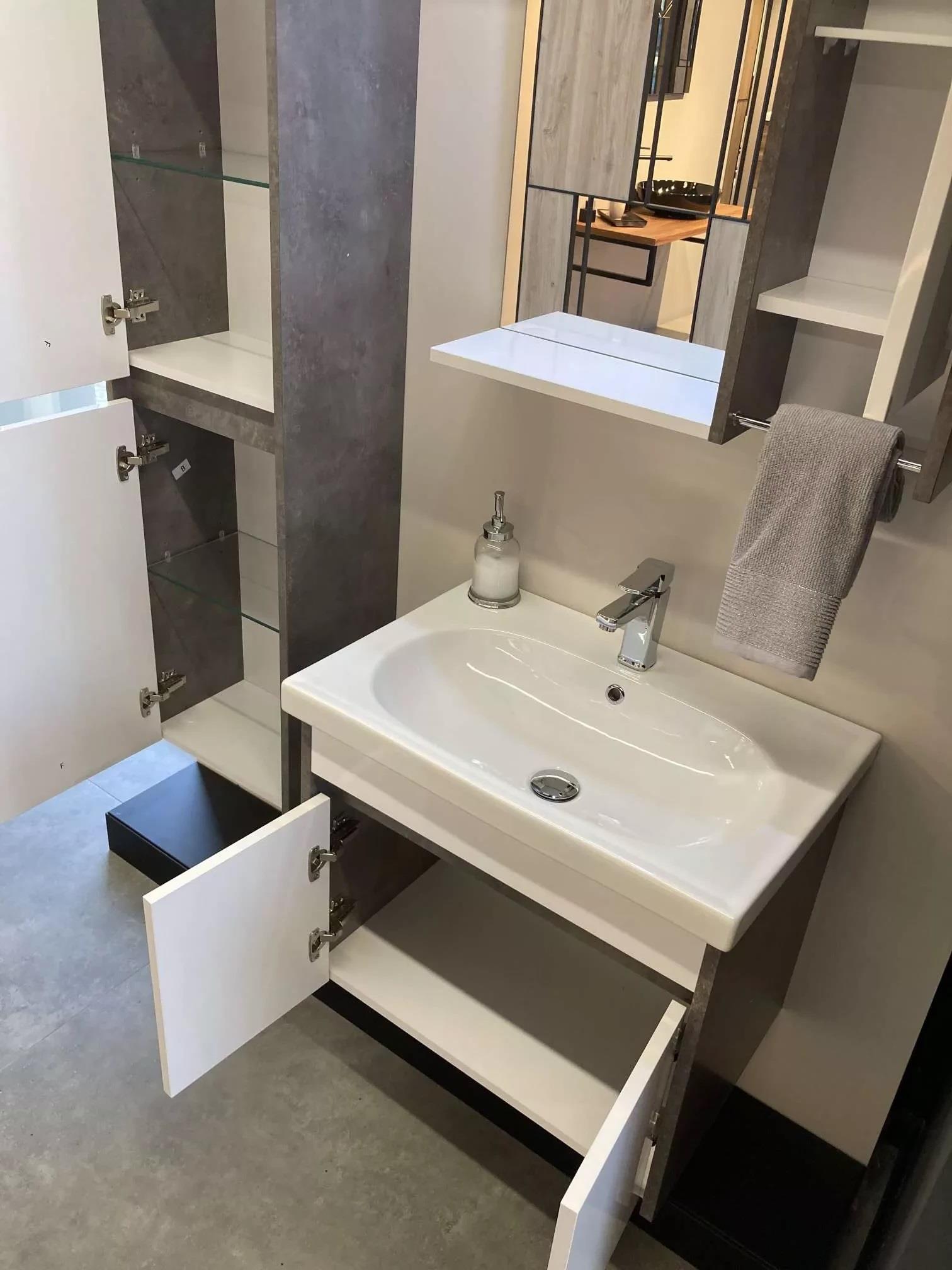 Orka Aydos Banyo Dolabı Takımı, 65 cm, Retro Gümüş/Beyaz (Dolaplı-Led Spotlu Ayna), 5000032