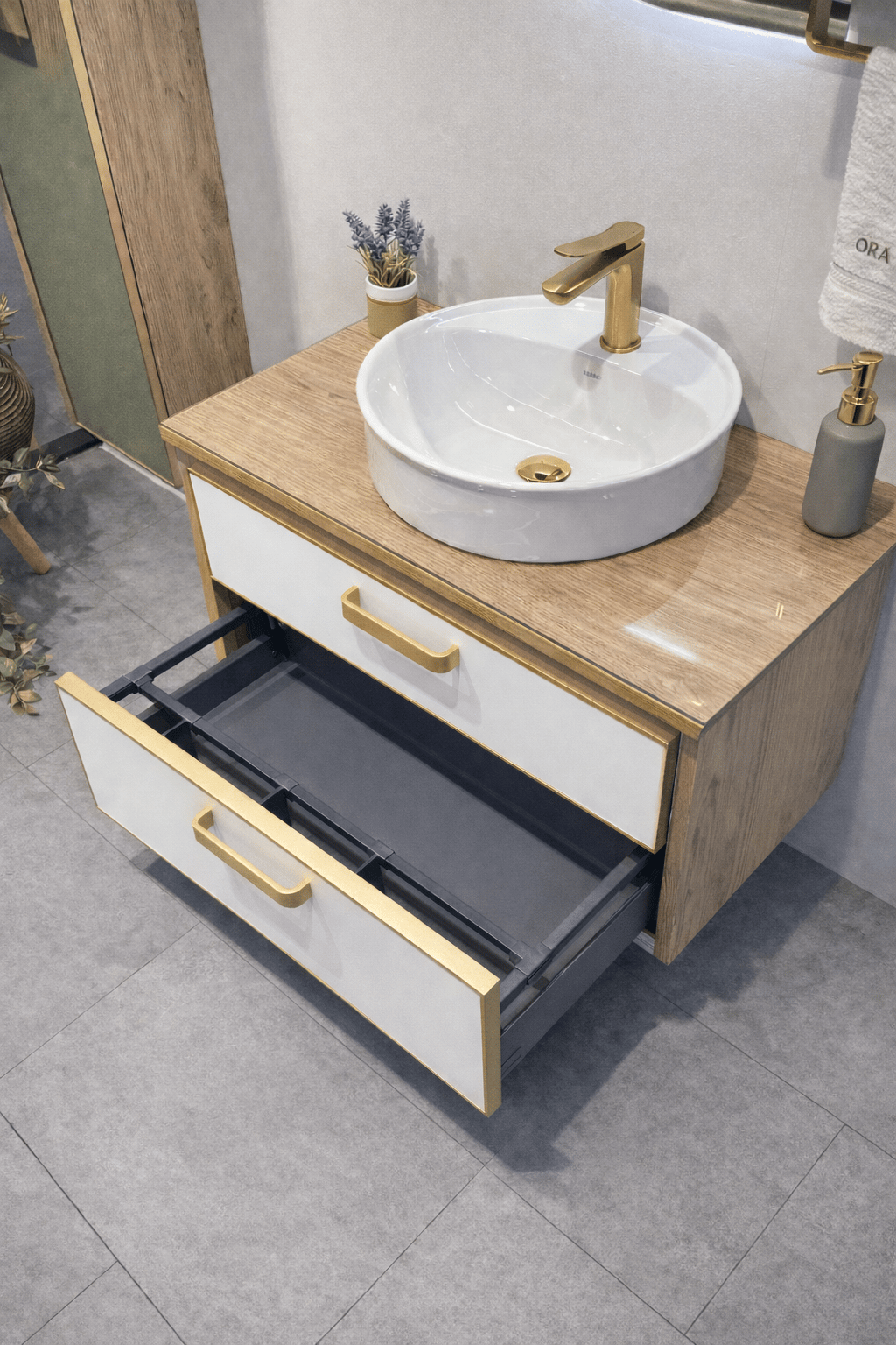 Orka Salerno 76 cm Legnano-Mat Beyaz Banyo Dolabı Alt Modül ve Lavabo Krom/Altın Kulp, 5004700