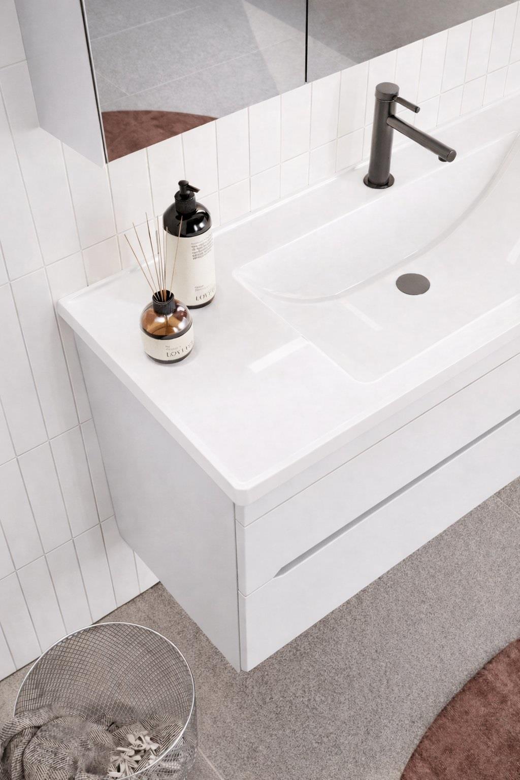 Orka Varna Banyo Dolabı Takımı, 100 cm, Mat Lake Beyaz (Ledli-Dolaplı Ayna), 5000840