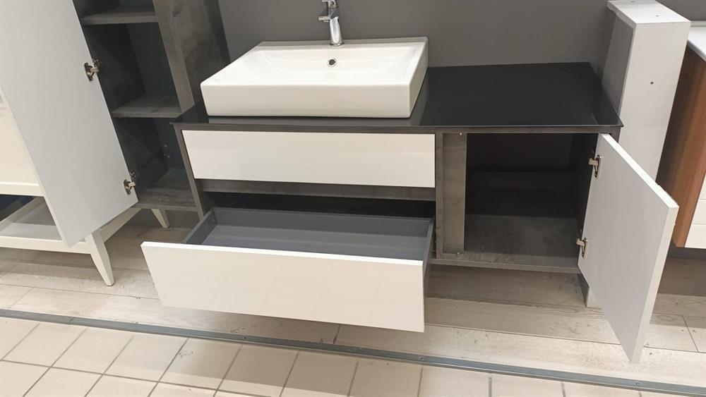 Orka Verona 120 cm, İrony-Beyaz Banyo Dolabı Takımı (Ledli Ayna)