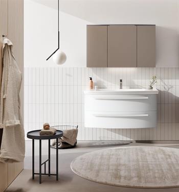 Orka Urla 110 cm Parlak Beyaz Banyo Dolabı Takımı (Ledli-Dolaplı Ayna)