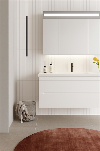 Orka Varna 120 cm Mat Beyaz Banyo Dolabı Takımı (Ledli-Dolaplı Ayna)