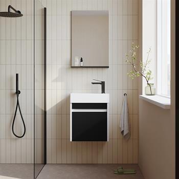 Orka Yedisu Banyo Dolabı Takımı, 45 cm, Parlak Siyah (Etajerli Ayna), 5000604