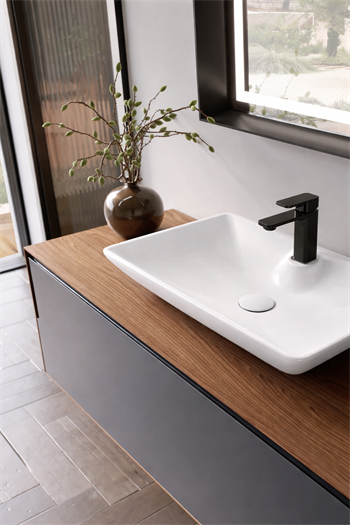 Orka Craft Banyo Dolabı Takımı, 120 cm, Kompakt Ceviz (Ledli Ayna-Mat Beyaz Lavabo), 5003432