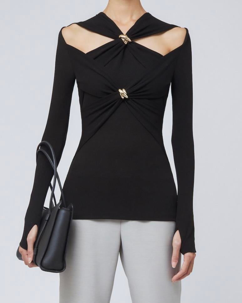 Göğsü Pencereli Siyah Bluz