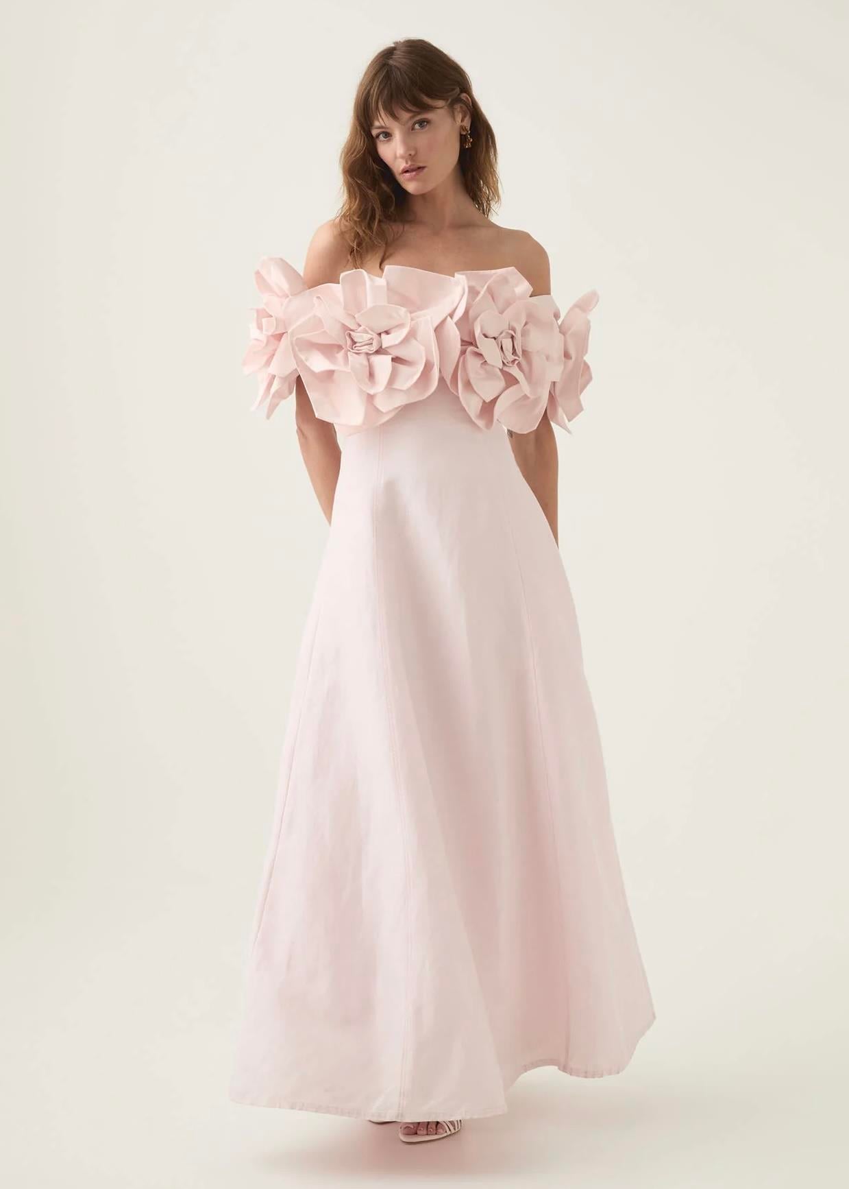 Gül Detaylı Madonna Yaka Pembe Elbise