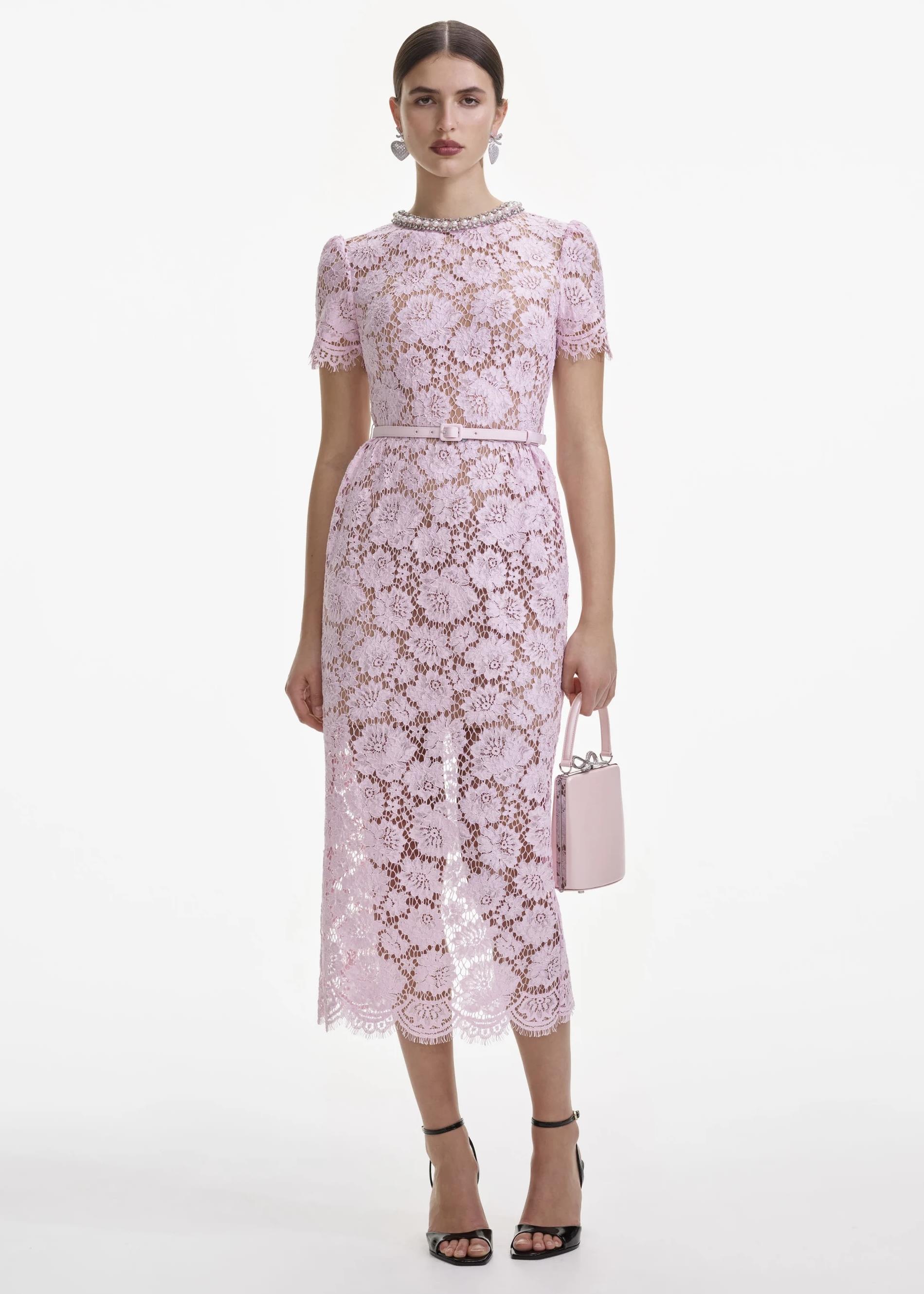 Kristal Taşlı Pembe Dantel Midi Elbise