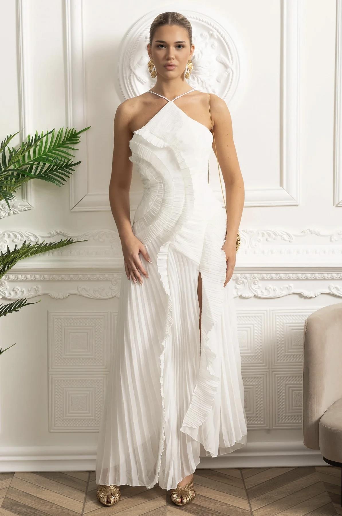 Boyundan Bağlı Pliseli Beyaz Elbise