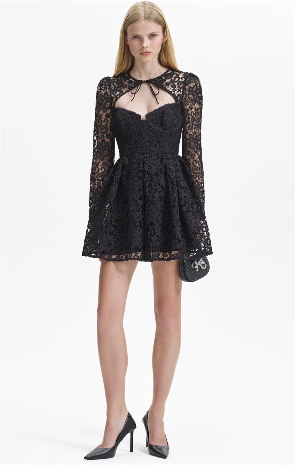 Boyundan Bağlı Siyah Dantel Mini Elbise