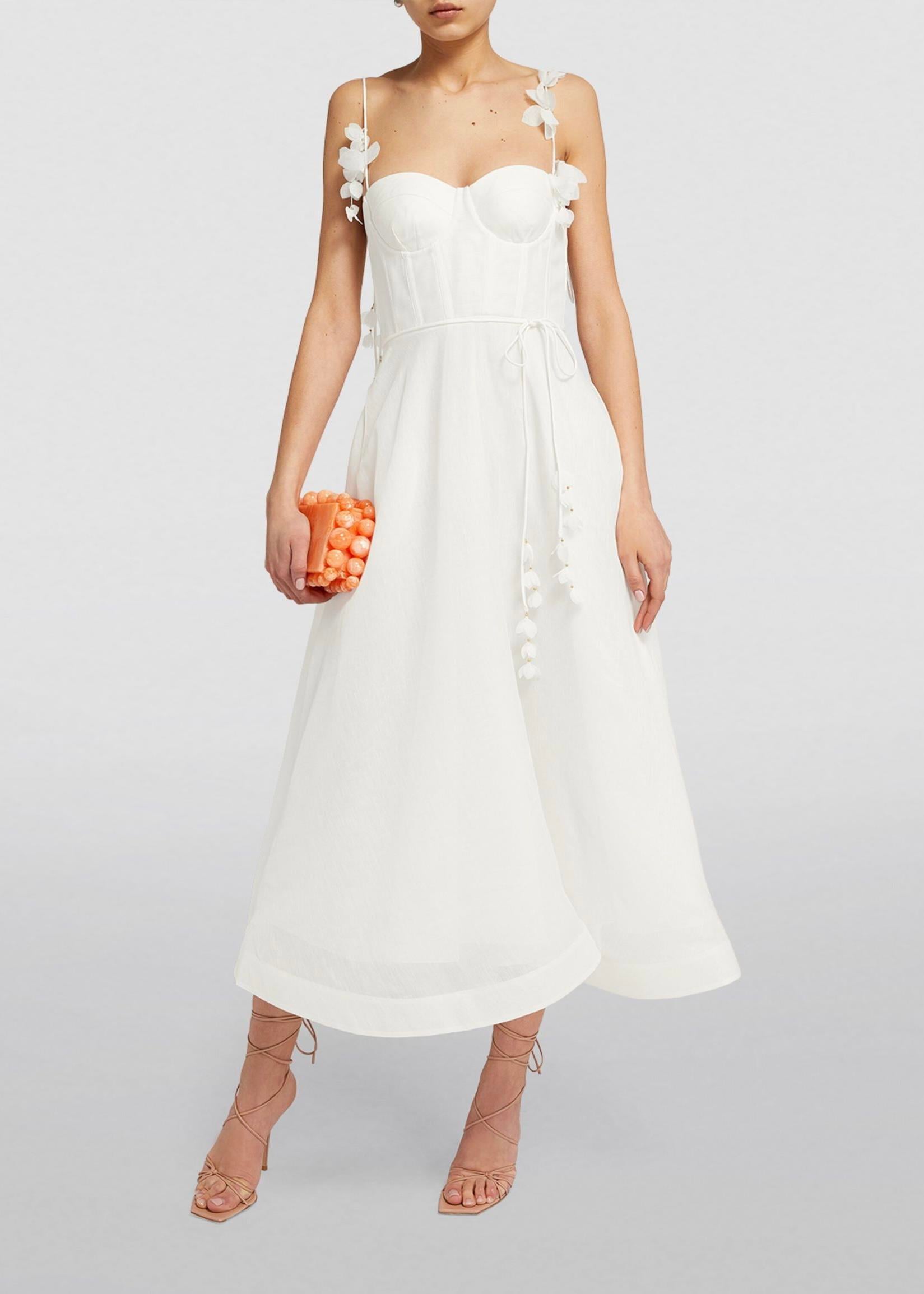 Çiçek Aplikeli Beyaz Midi Elbise