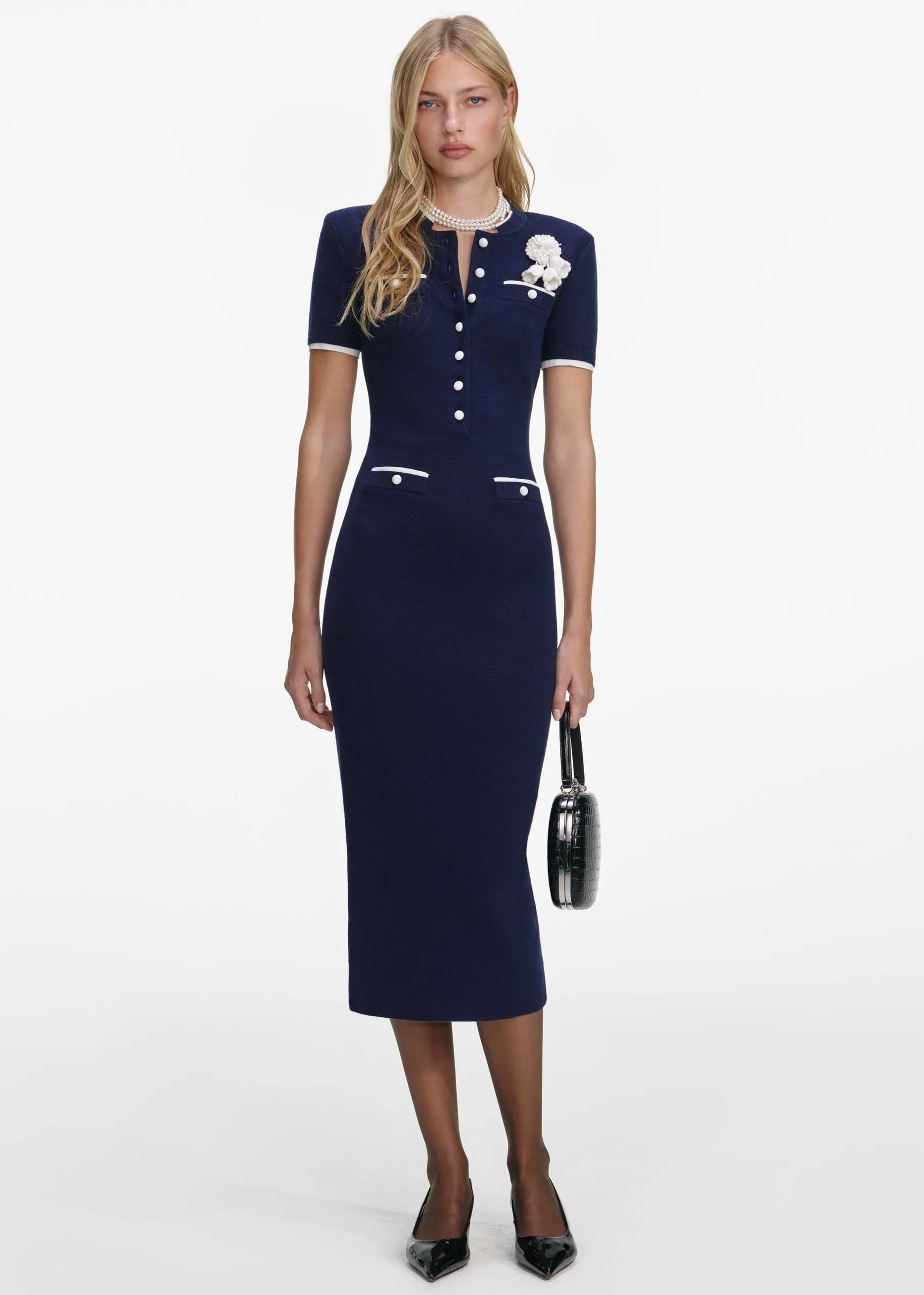 Çiçek Detaylı Lacivert Midi Triko Elbise