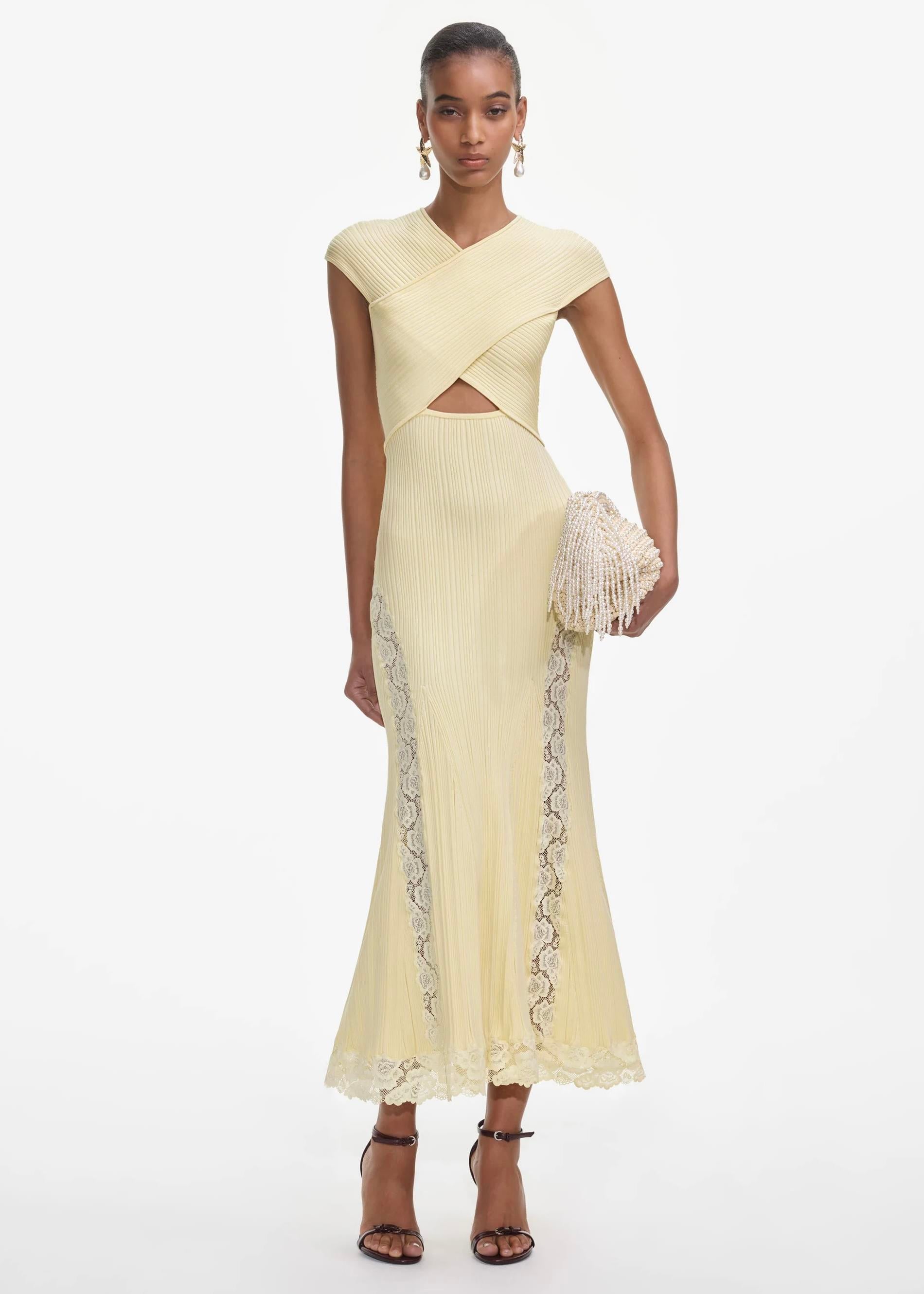 Dantel Detaylı Sarı Triko Midi Elbise