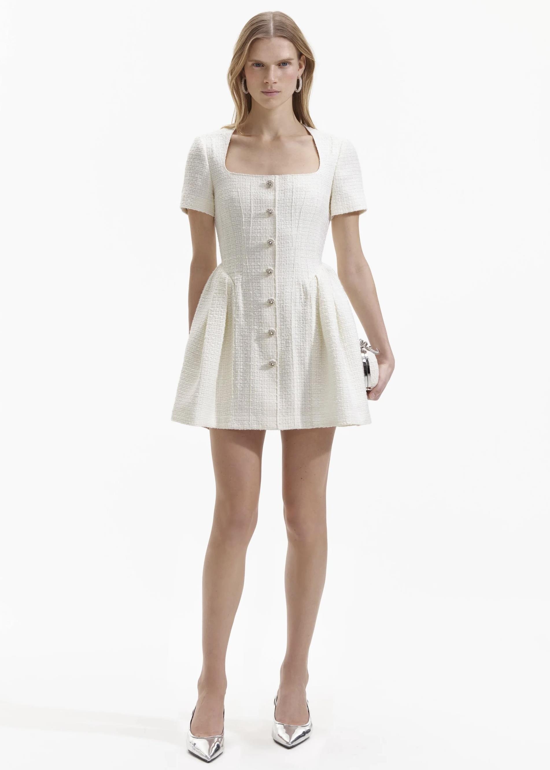 Düğme Detaylı Kısa Kollu Beyaz Mini Elbise