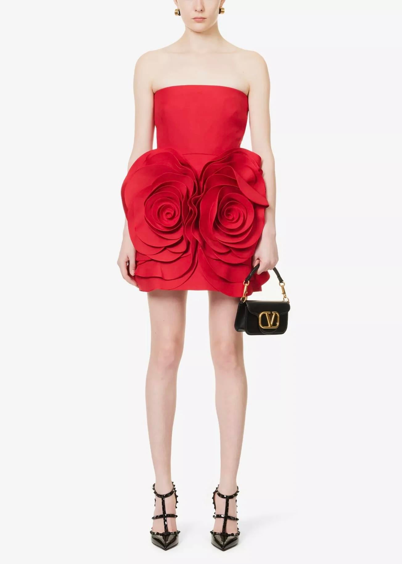 Eteği Güllü Kırmızı Mini Elbise