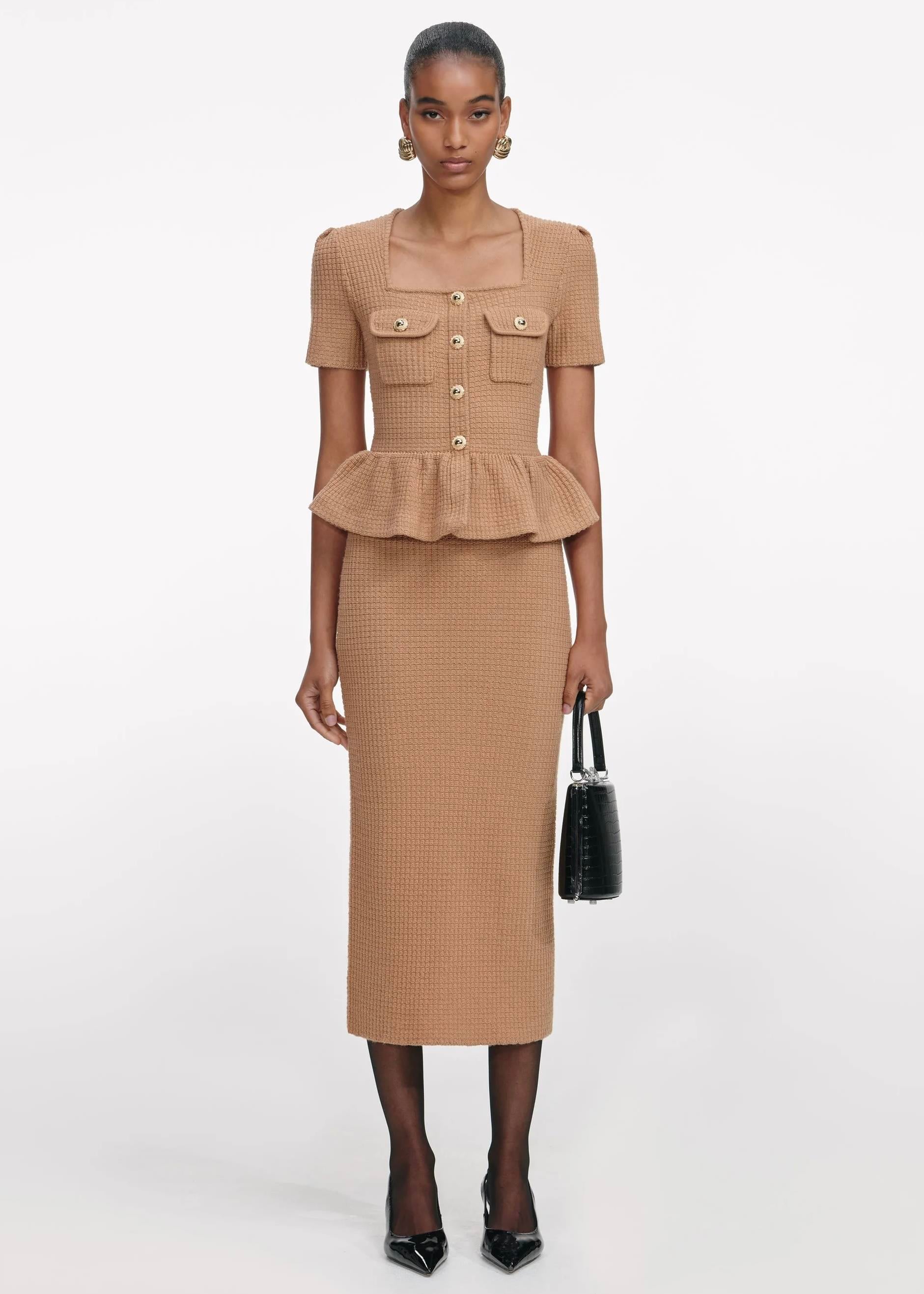 Gold Düğme Detaylı Midi Triko Elbise