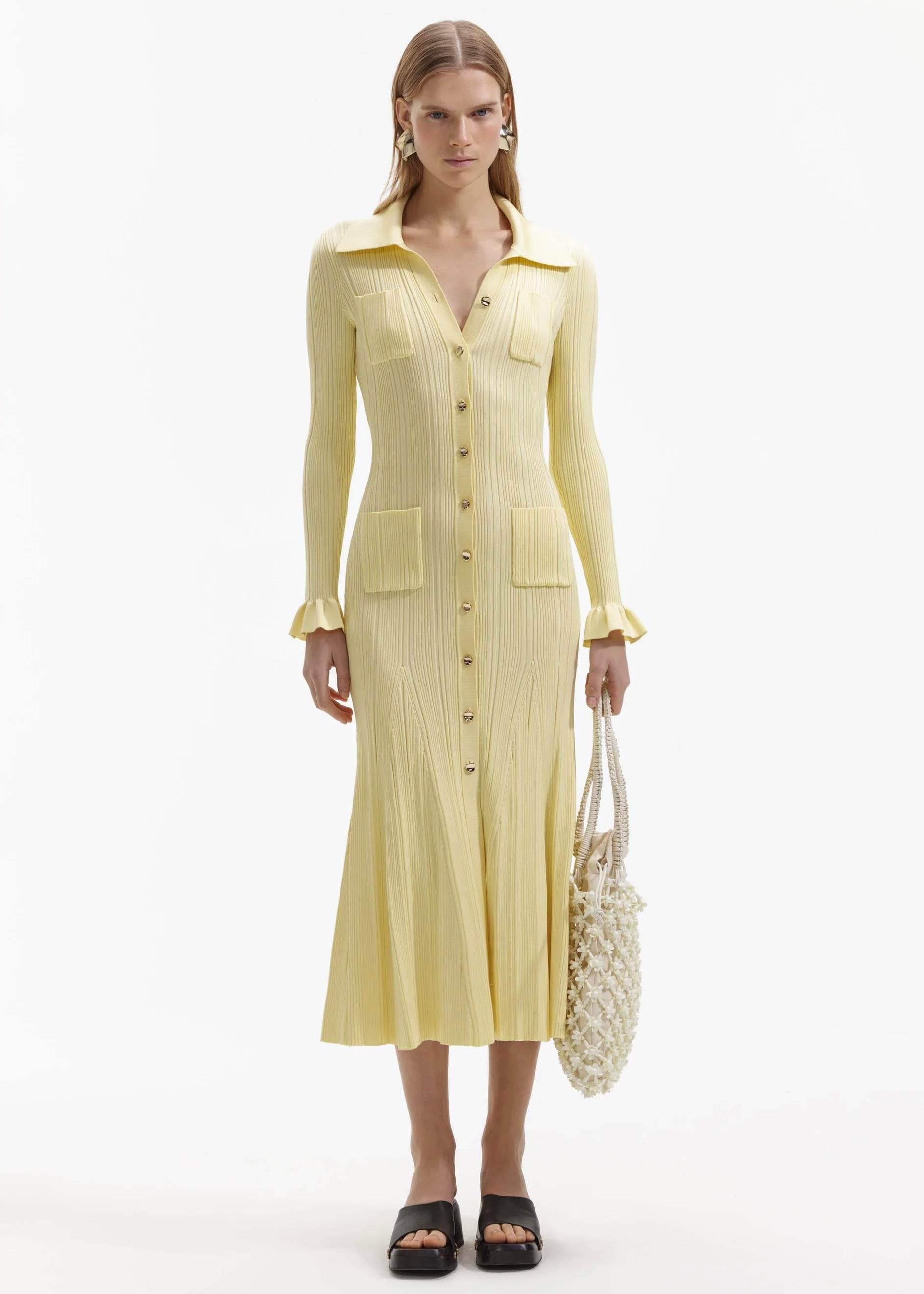 Gold Düğmeli Sarı Triko Midi Elbise