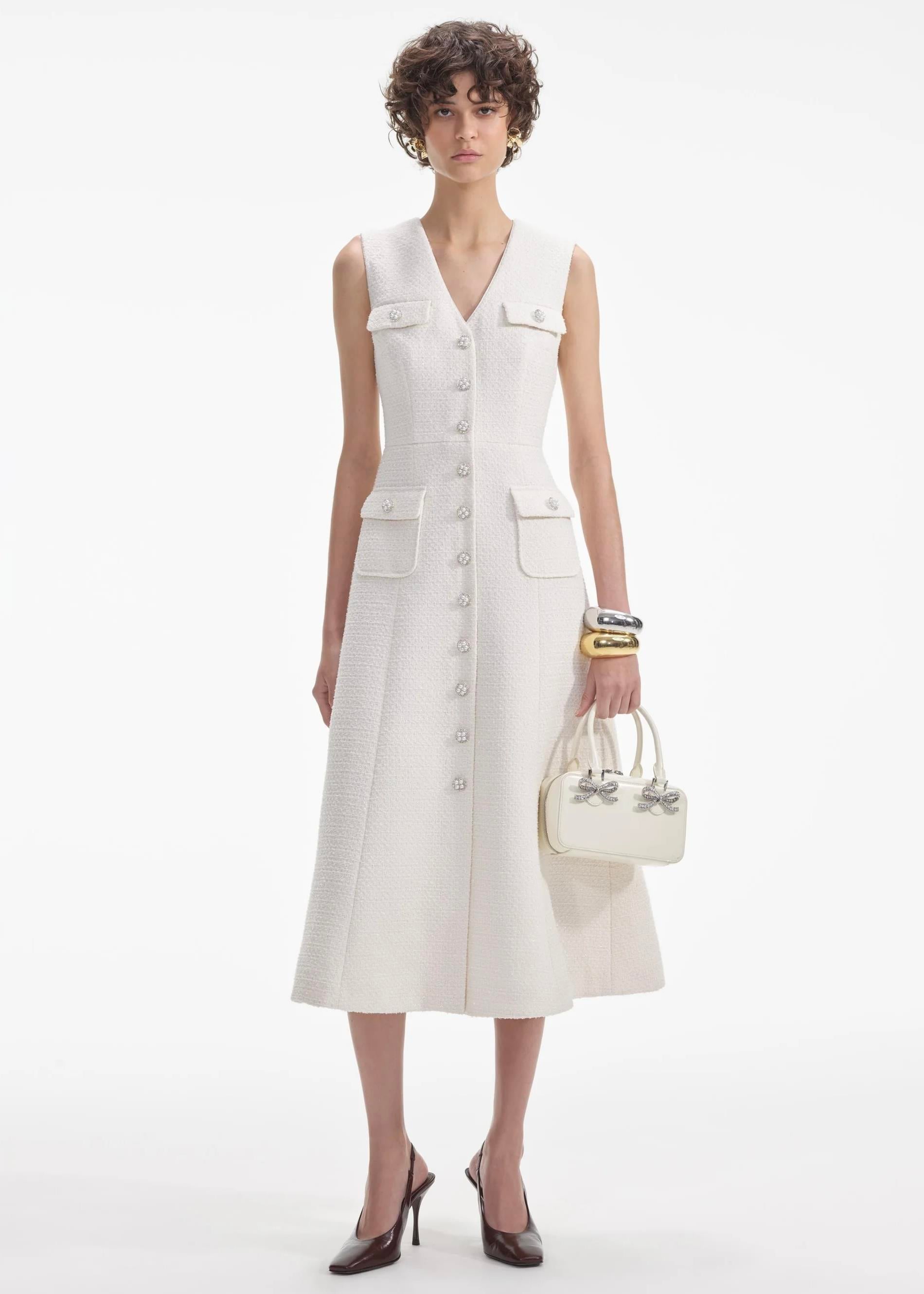 İnci Düğmeli V Yaka Beyaz Midi Tüvit Elbise