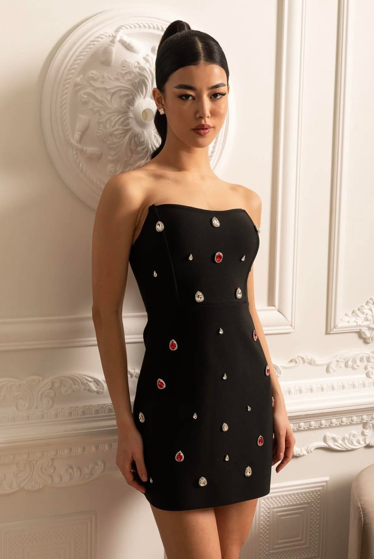 Kristal Taşlı Straplez Siyah Mini Elbise