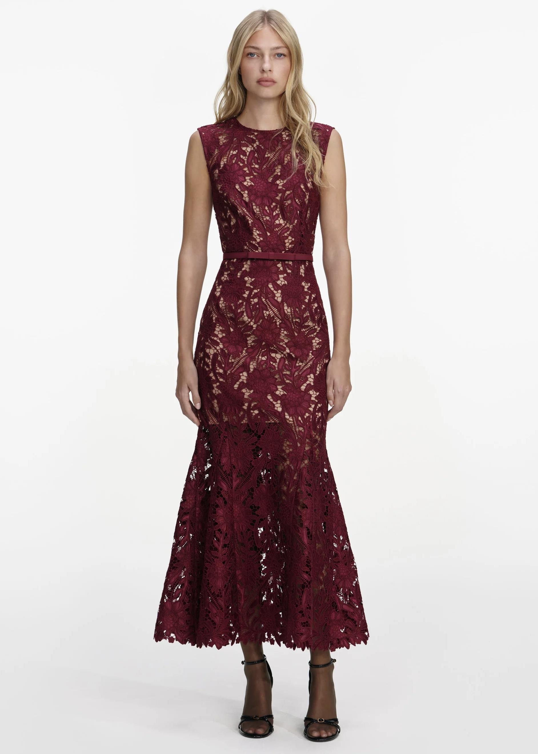 Üç Boyutlu Dantelli Bordo Midi Elbise