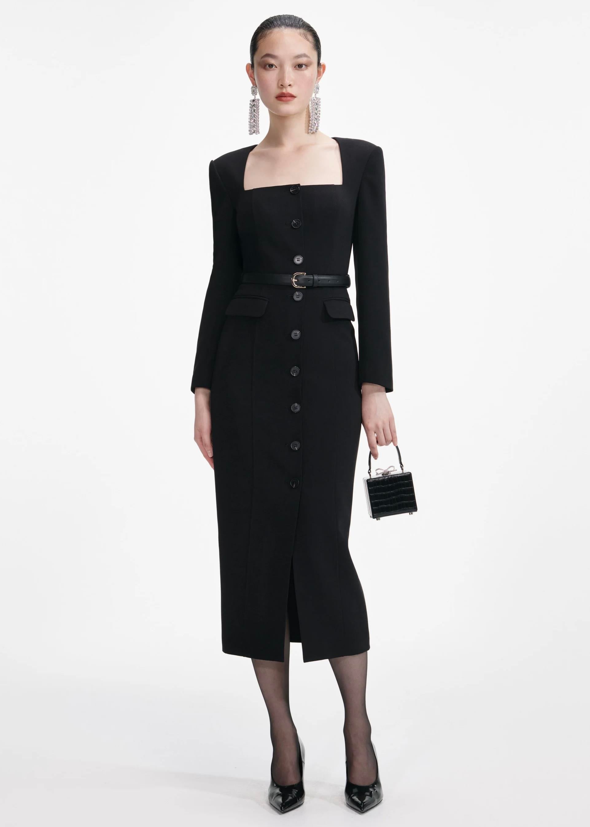 Uzun Kollu Siyah Midi Elbise