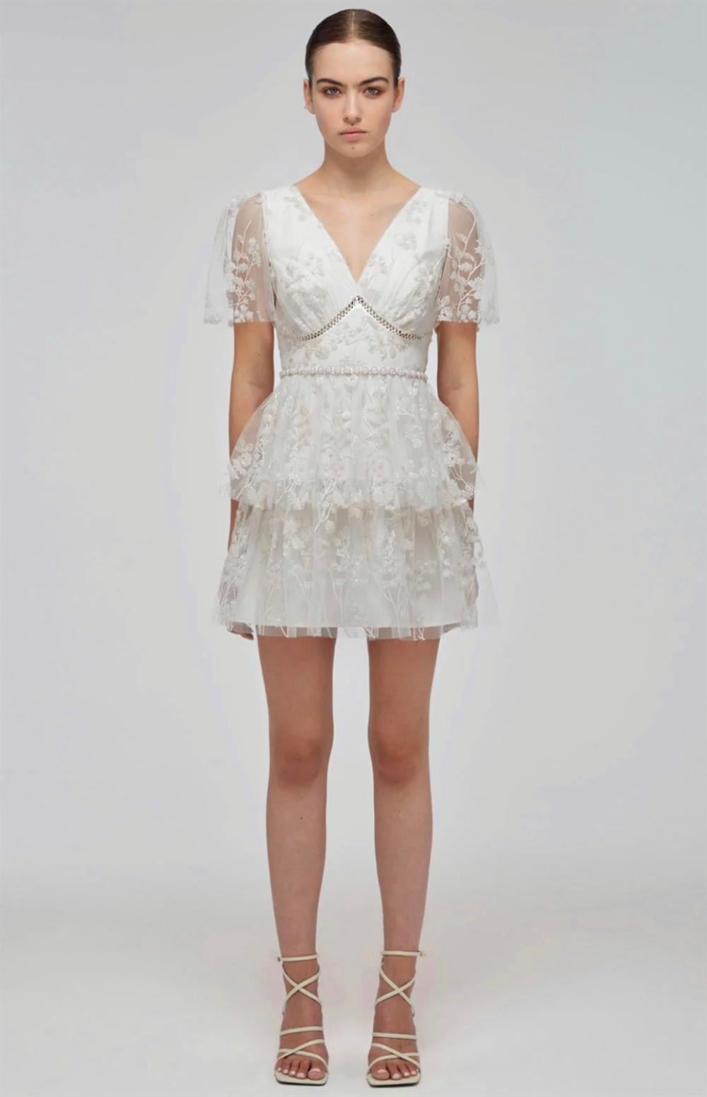 V Yaka Beyaz Tül Mini Elbise