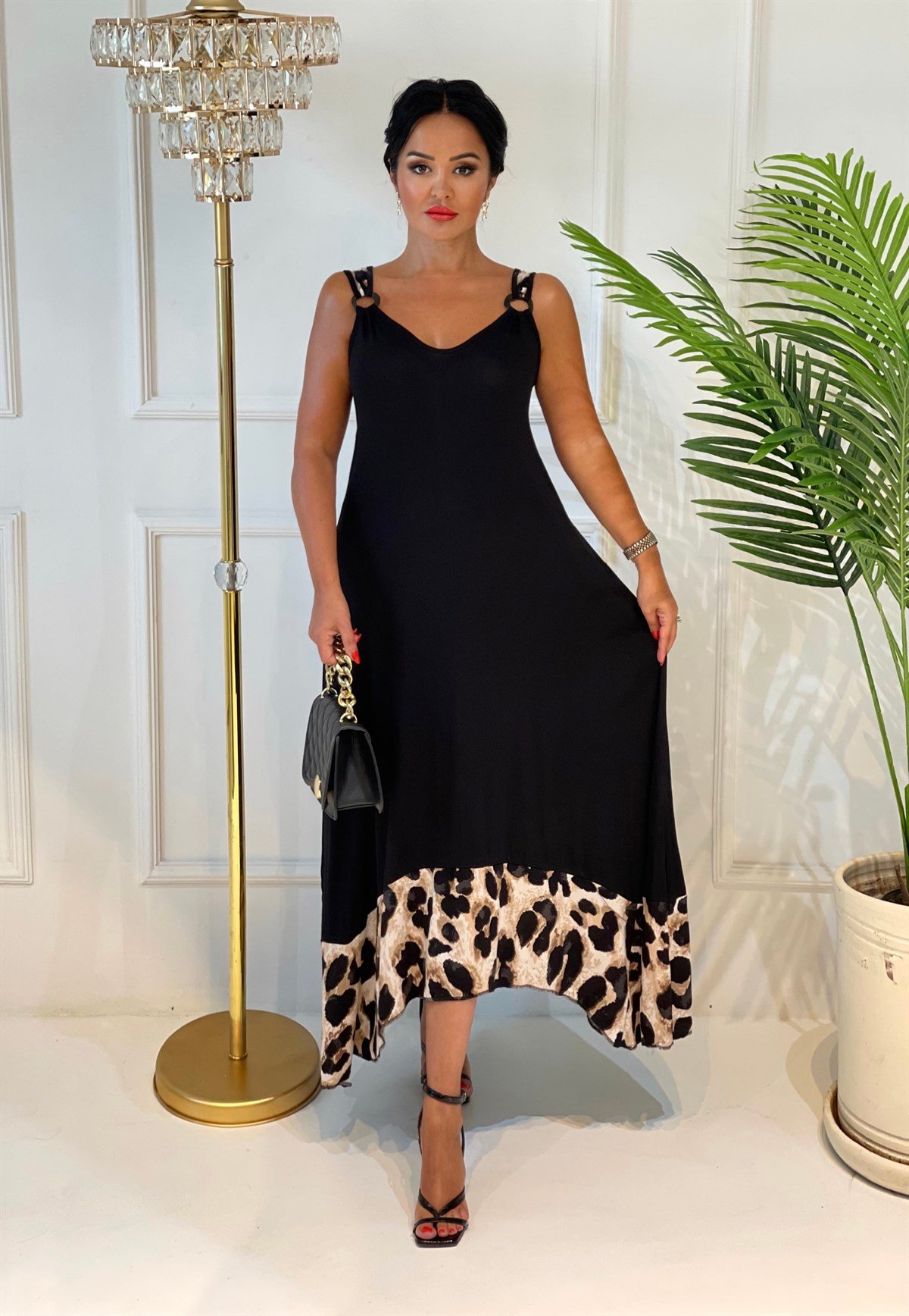 3650 siyah etek ucu leopar halka detaylı çiçekli elbise JRHURFT7RFTGFUY