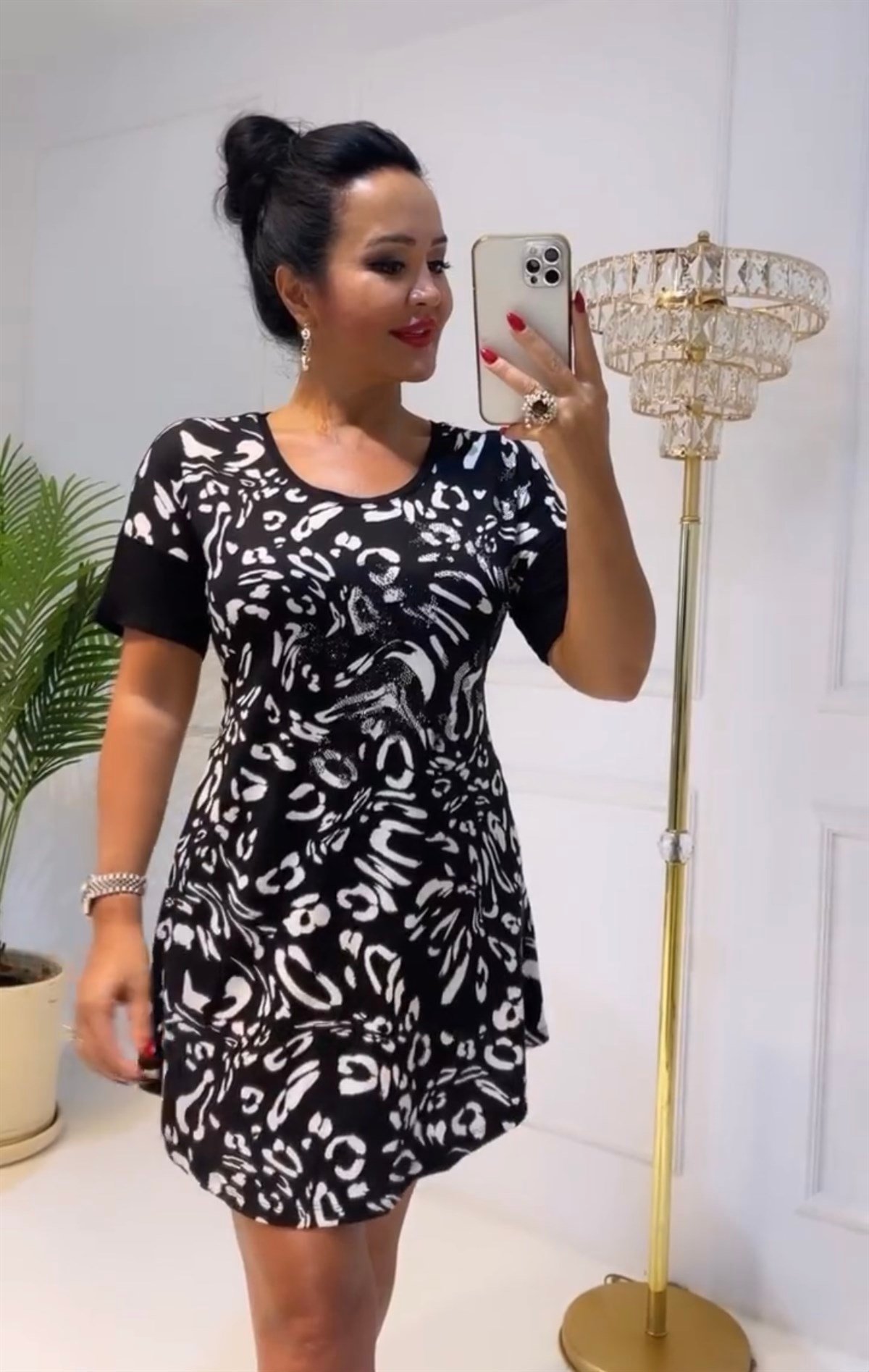 3664 SİYAH BEYAZ SEKILLI önü taş detaylı tunıkdef45ty54y5