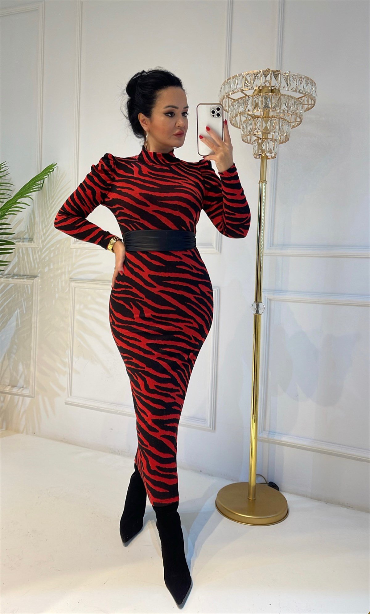 3813 siyah kırmızı kemerlı elbiseDSUJSUJNDD