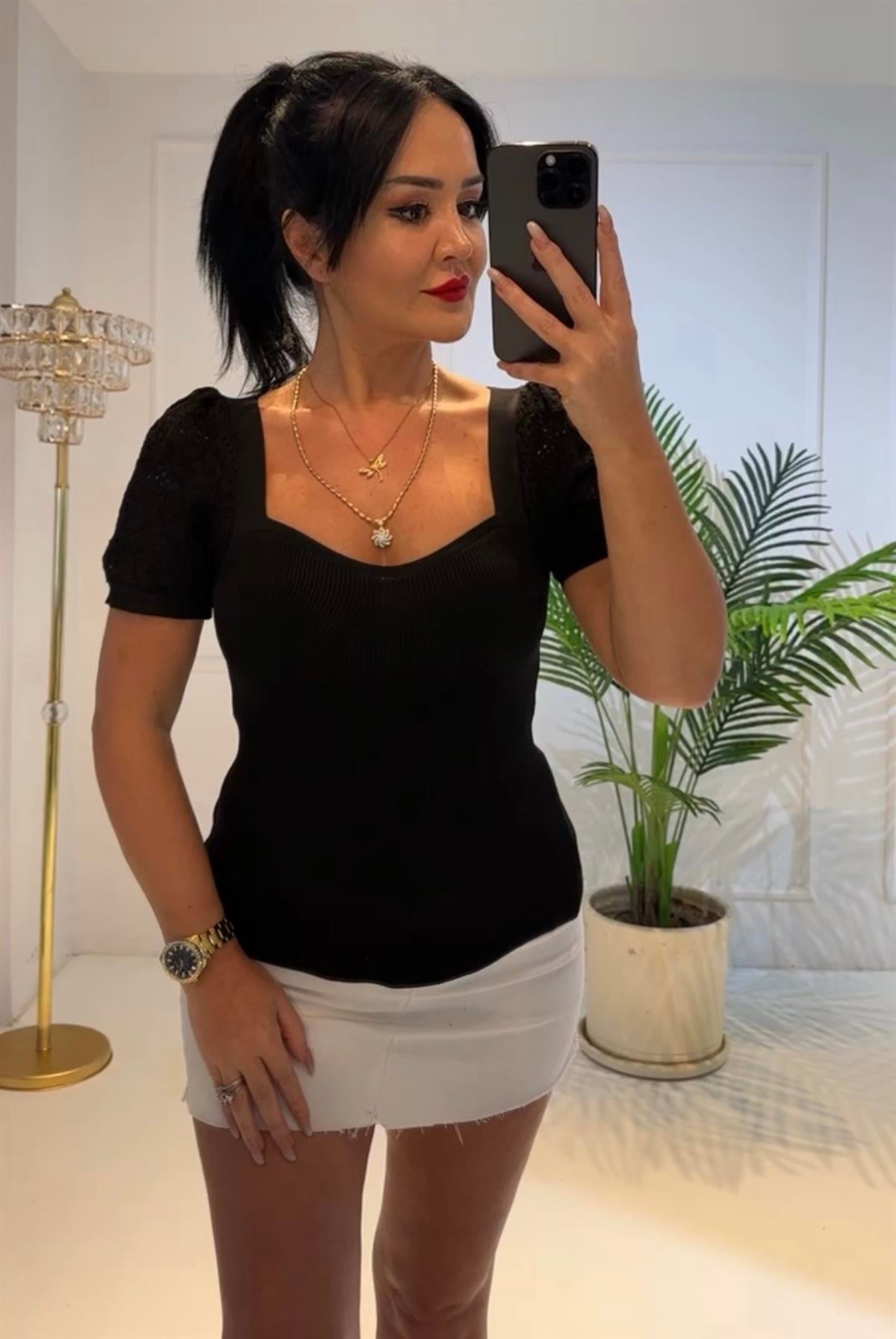 4071  Kolu güpürlü siyah bluzBejshsjsjs