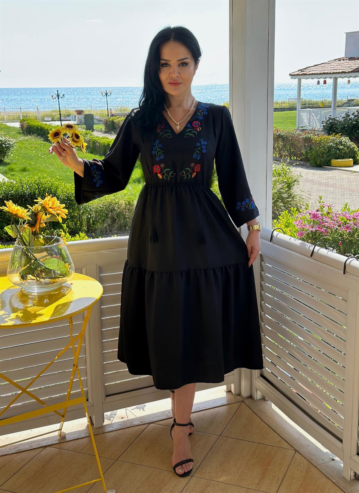 4146 Nakışlı siyah  elbise Sususks