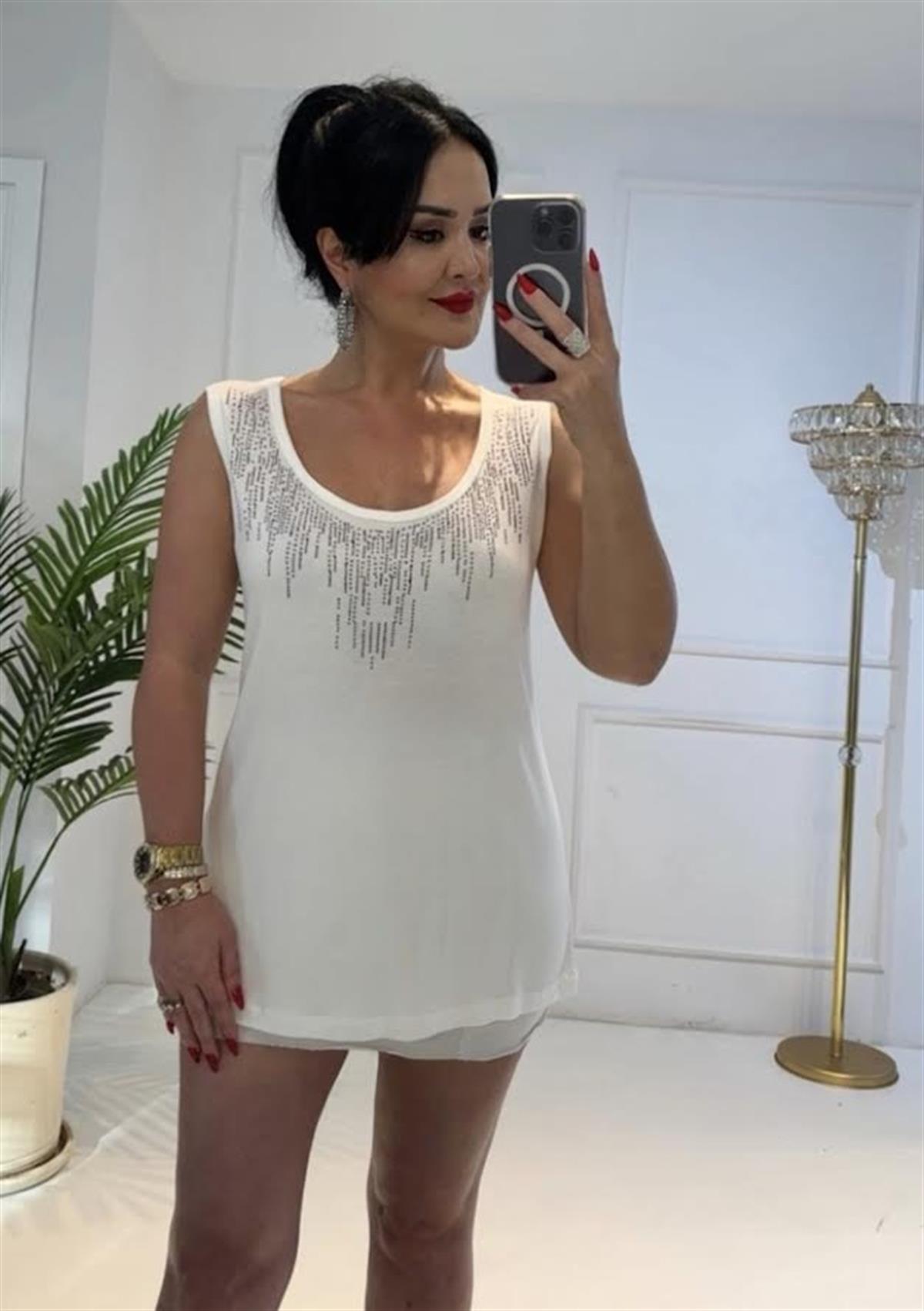 4209 Kalın askılı taşlı beyaz  bluzTFUF