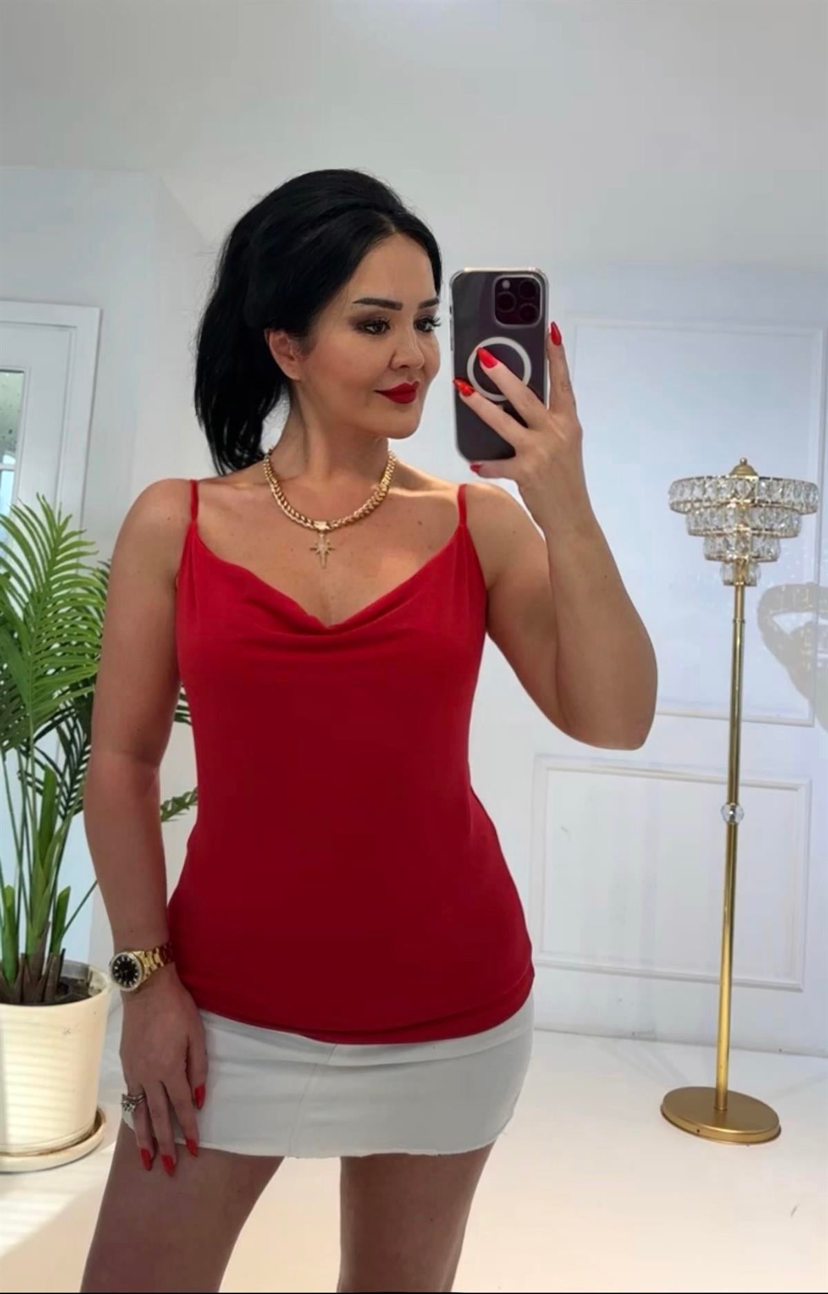 4226 Degaje yaka kırmızı bluzRFTGRFDGX