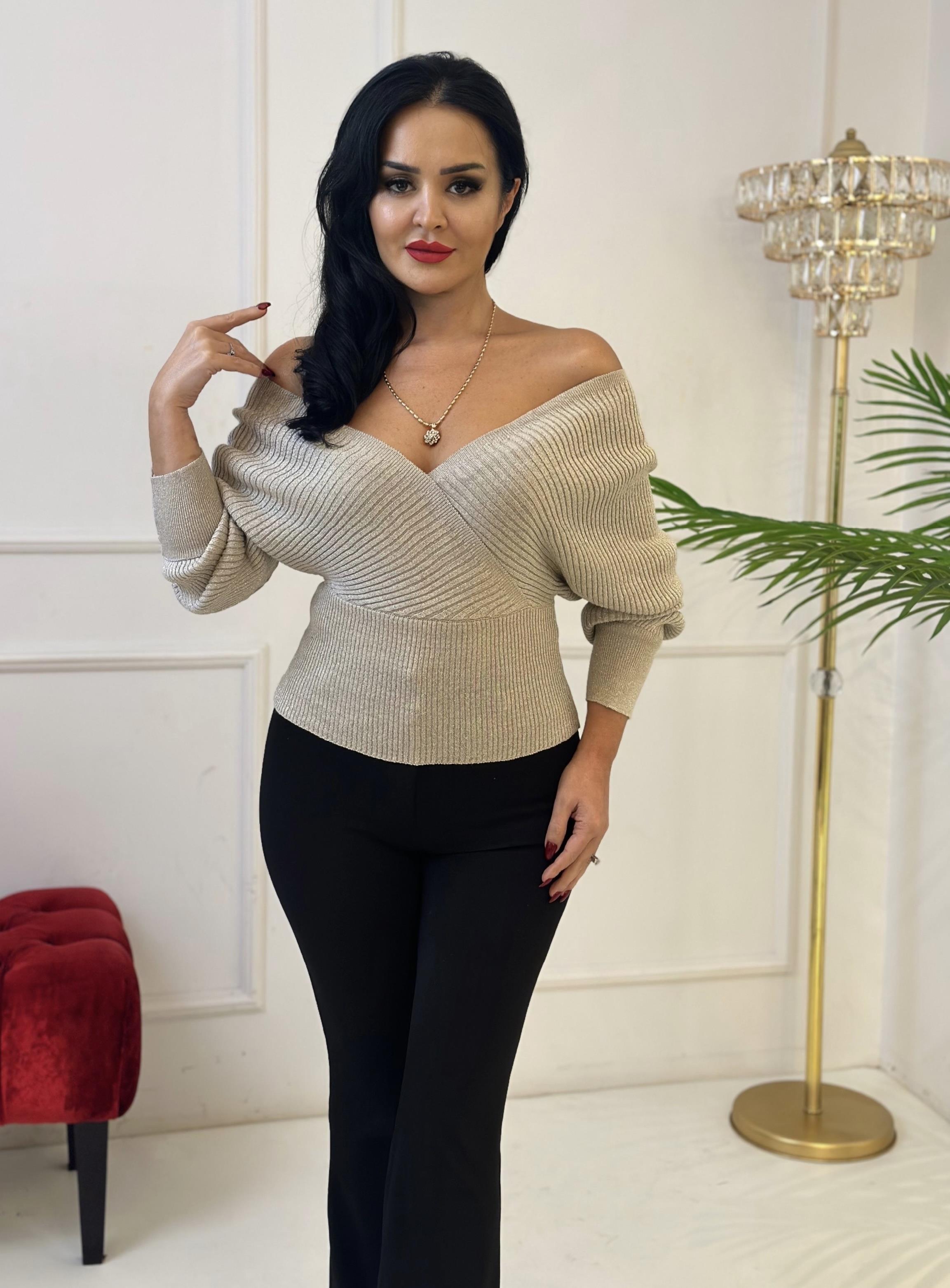 4343 Kruvaza yaka simli krem bluzdef45ty54y5