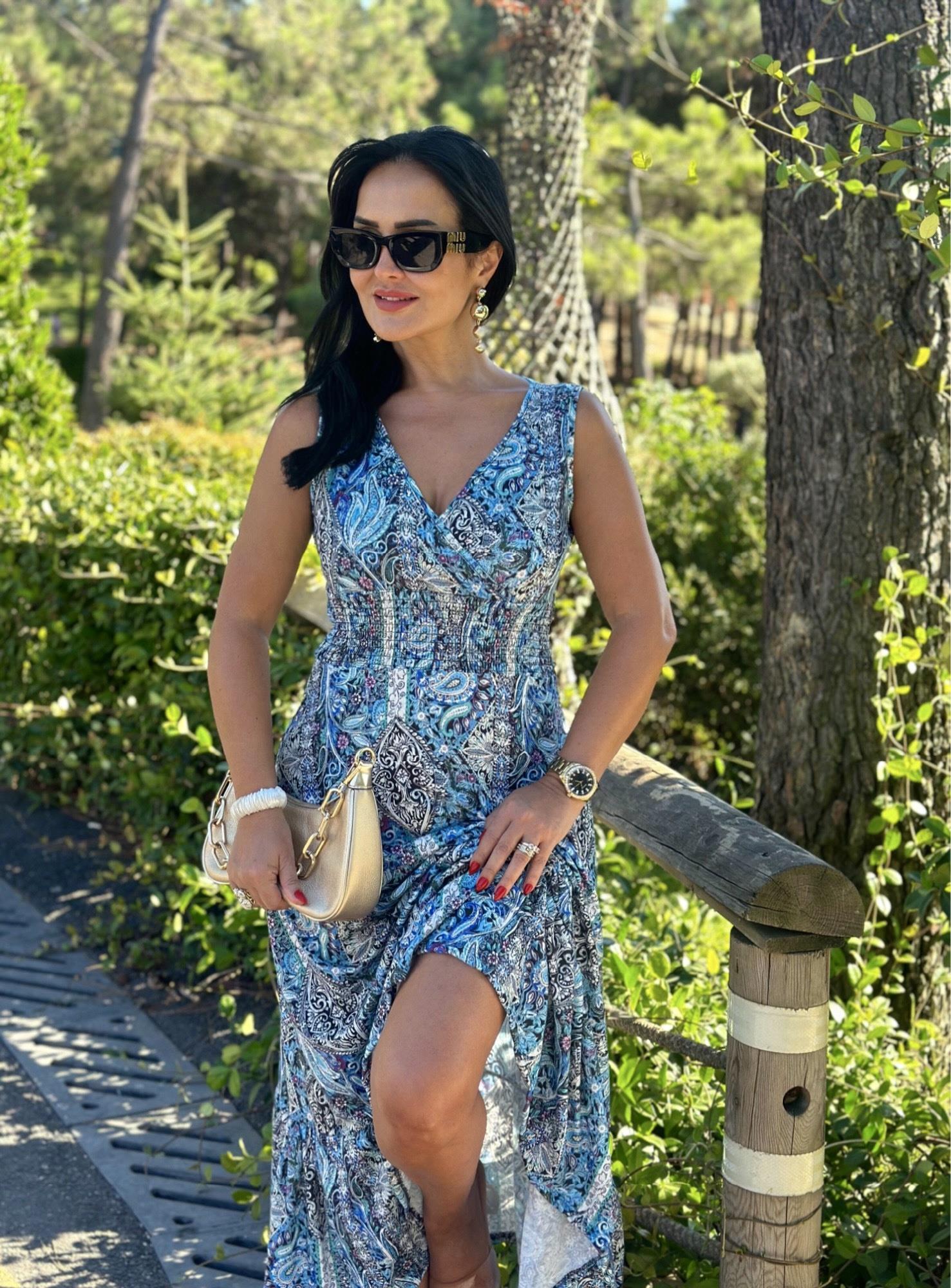 4556 Beli Lastikli Mavi Desenli  Elbise 