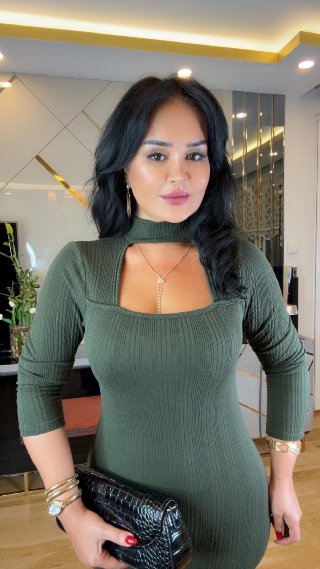 4861 Roza koyu yeşil elbise4861