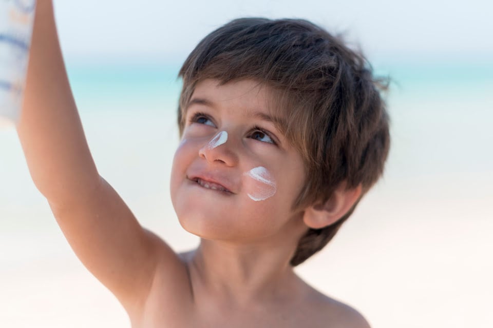 Bebek Güneş Kremi Alırken Nelere Dikkat Edilmeli​?