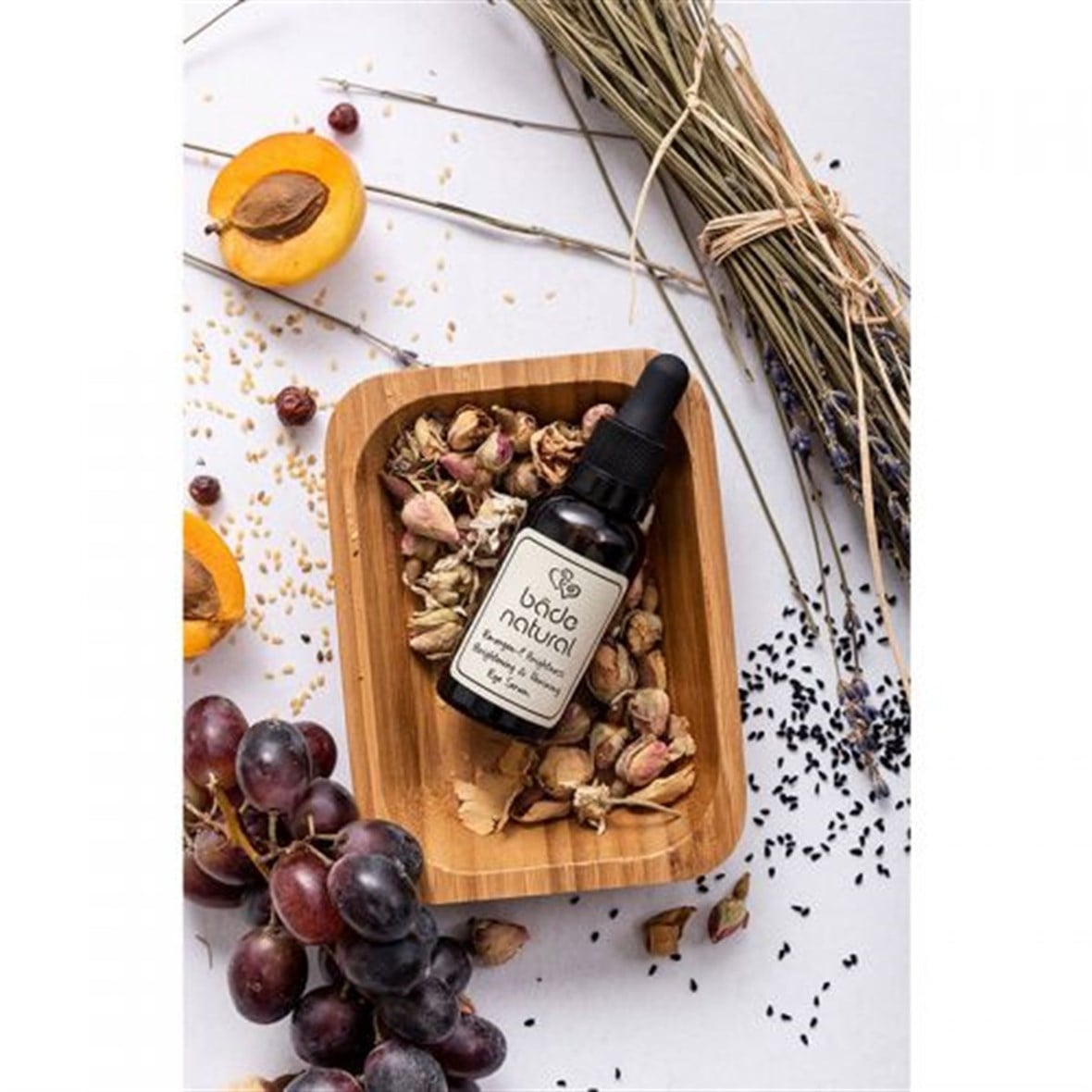 Bade Natural Göz Altı Aydınlatıcı ve Canlandırıcı Serum 30 ml
