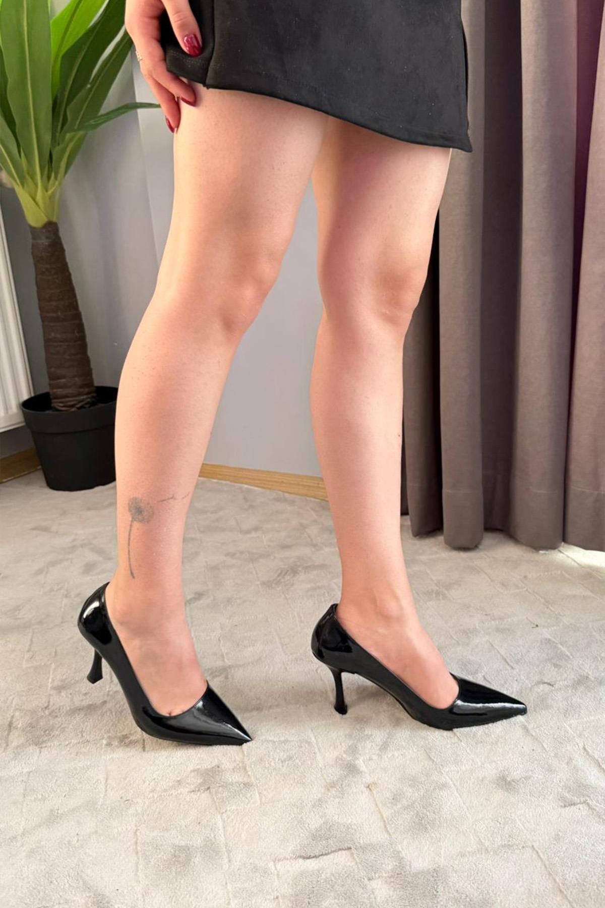 Kadın Adel Siyah Rugan 9 cm İnce Topuklu Stiletto