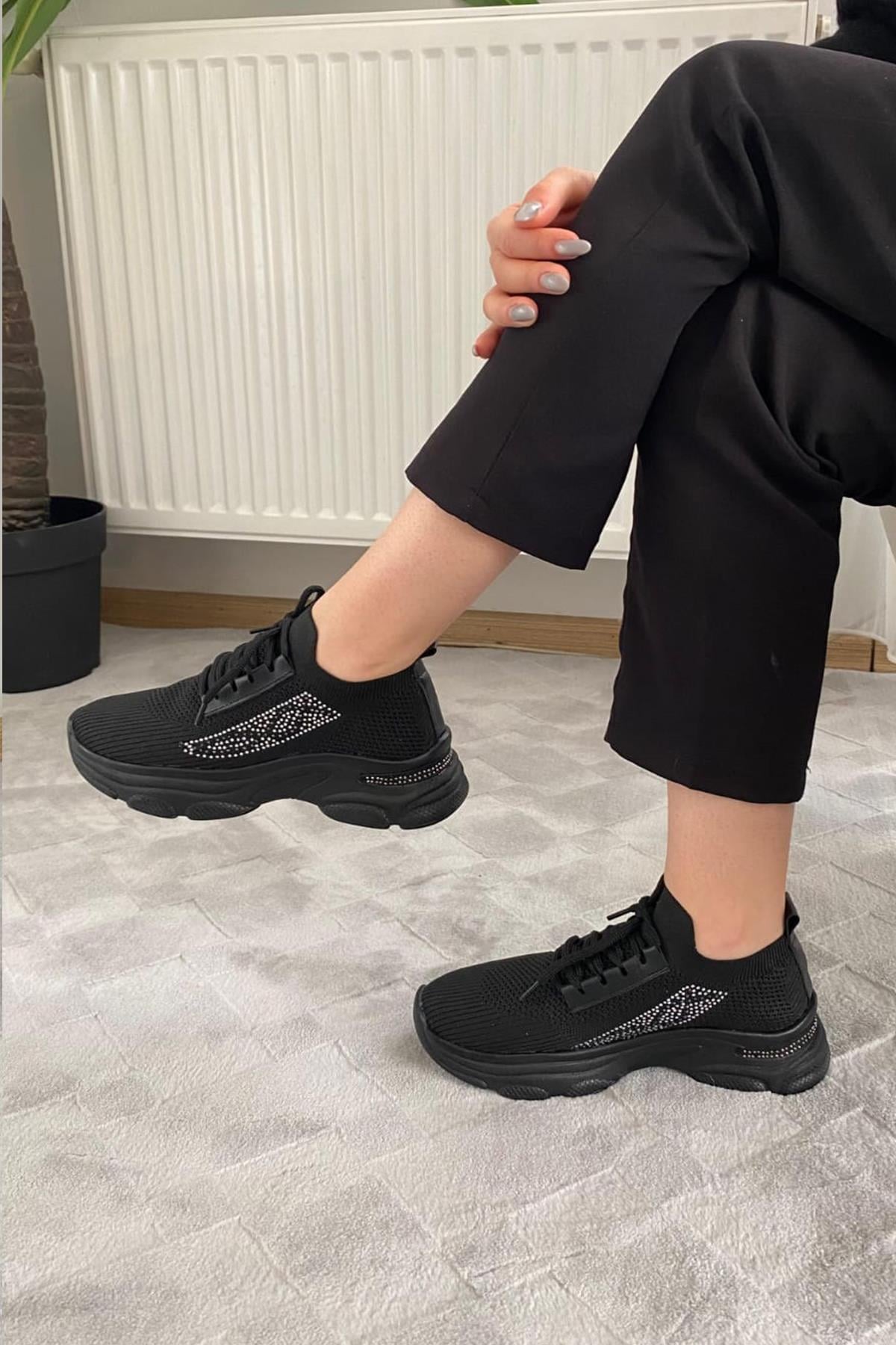Kadın Fabri Siyah Triko Taşlı Spor Ayakkabı & Sneaker