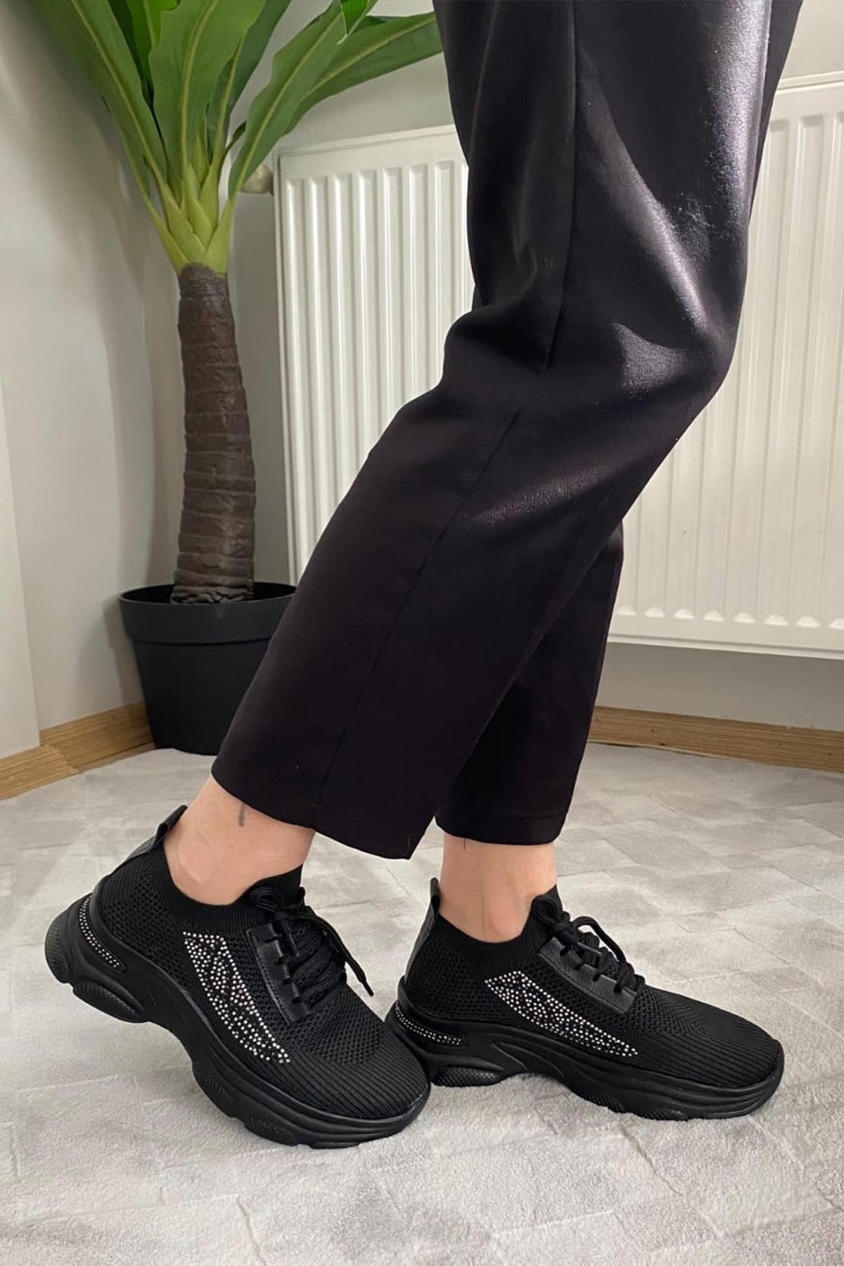 Kadın Fabri Siyah Triko Taşlı Spor Ayakkabı & Sneaker