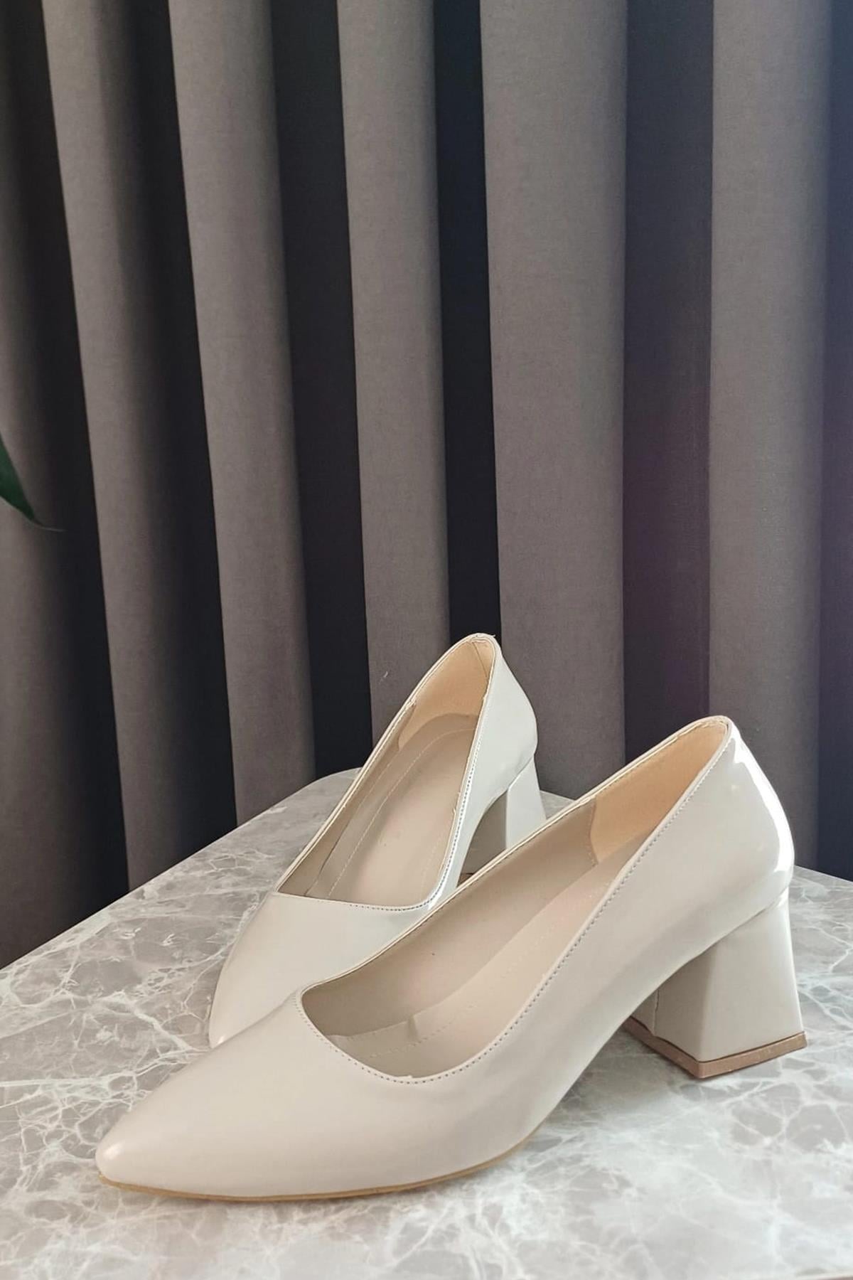 Kadın Nova Krem Rugan 6,5 cm Kalın Topuklu Stiletto
