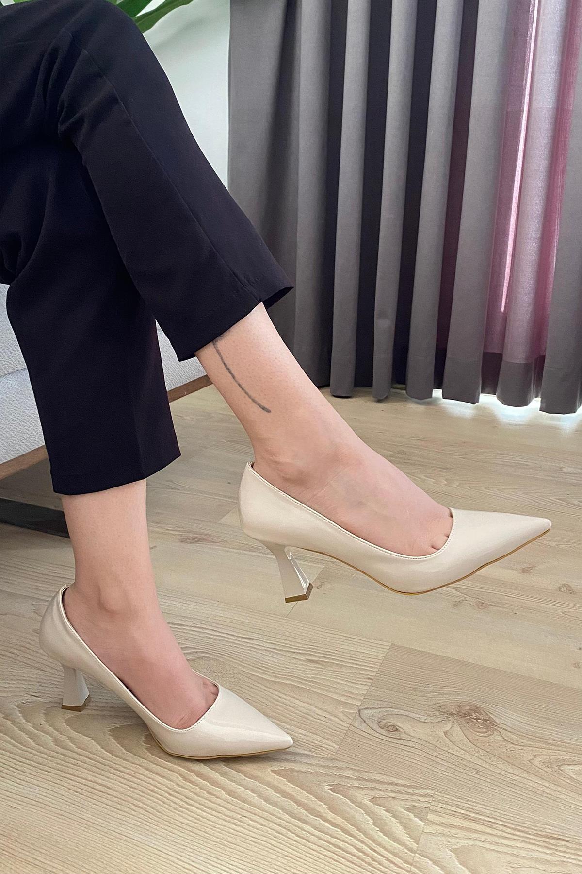 Kadın Samba Krem Rugan Stiletto