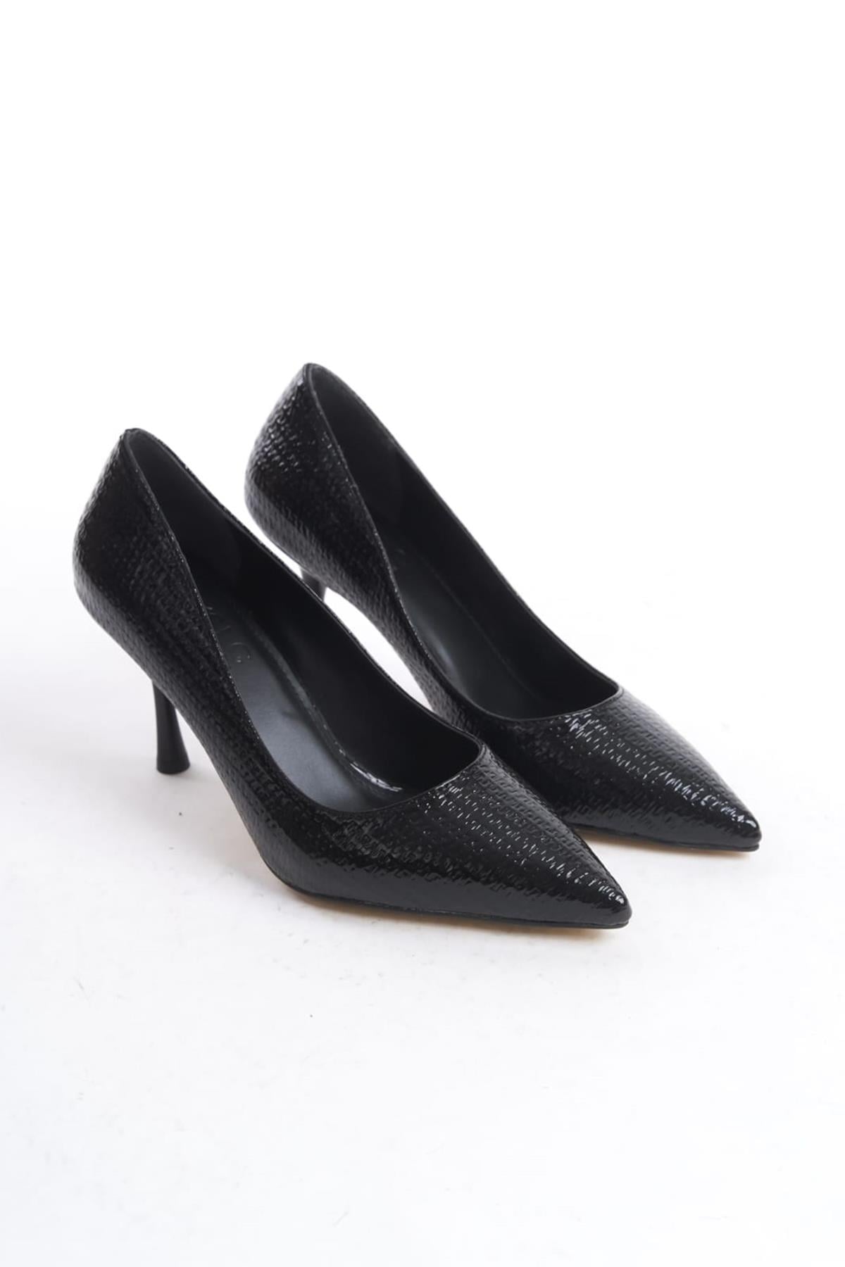 Kadın Scarlet Siyah Rugan Baskılı 9 Cm İnce Topuklu Sivri Burun Stiletto