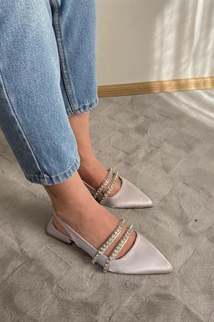 Kadın Linda Gümüş Saten İki Sıra Taşlı Arkası Acık 2 cm Topuklu Sivri Burun Babet