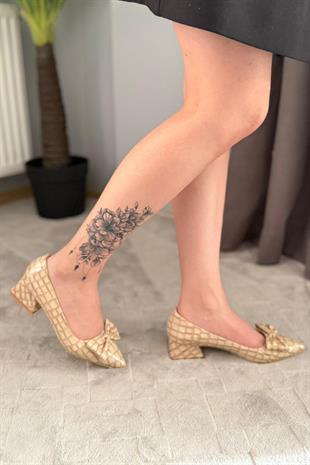 Kadın Mila Bej Kroko Fiyonklu 3,5 cm Blok Topuklu Stiletto / Ayakkabı