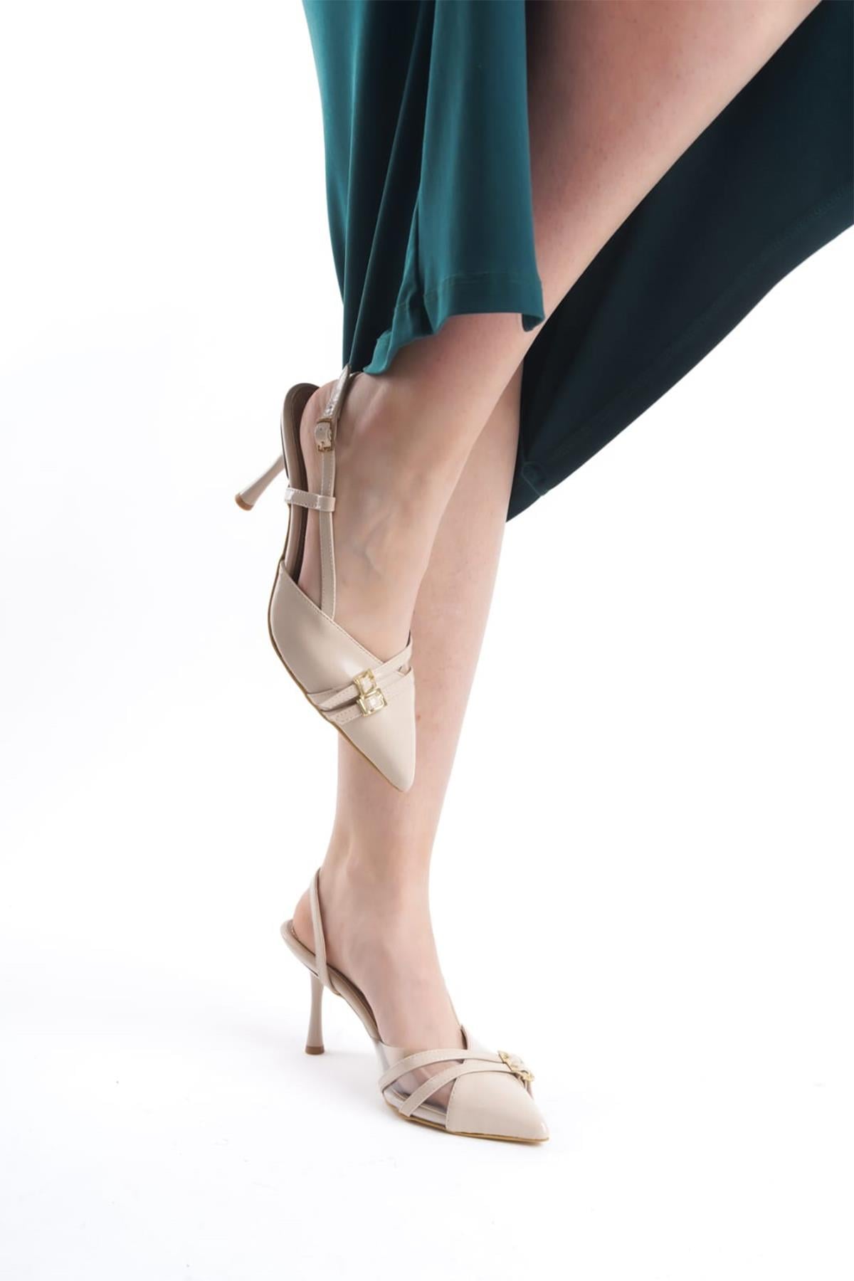 Kadın Arina 9 Cm İnce Topuklu Sivri Burunlu Yanları Acık Stiletto